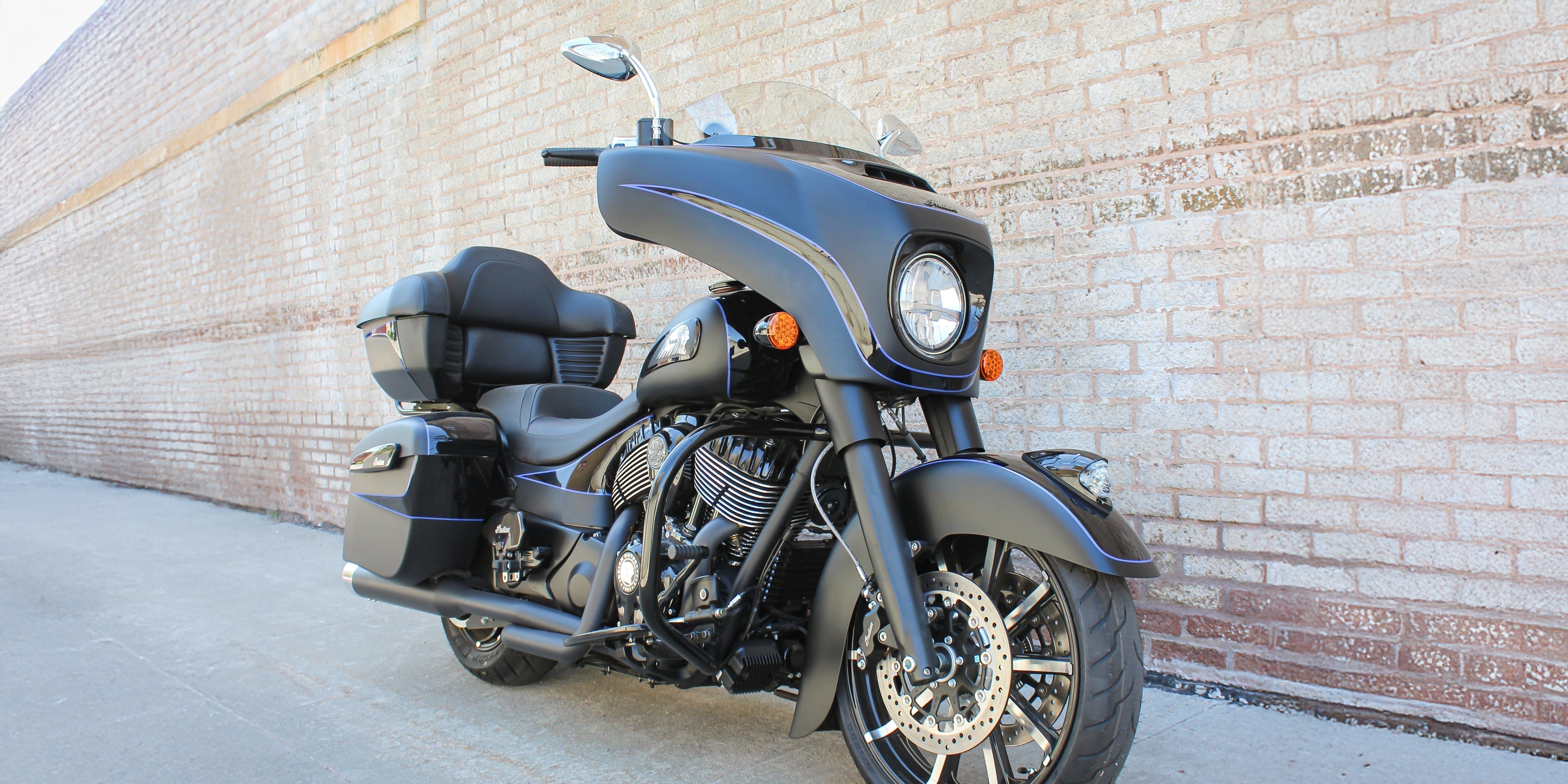 Klock Werks 2019 Indian Chieftain full front view showing blacked-out fairing, Flare® Windshield, and front fender.