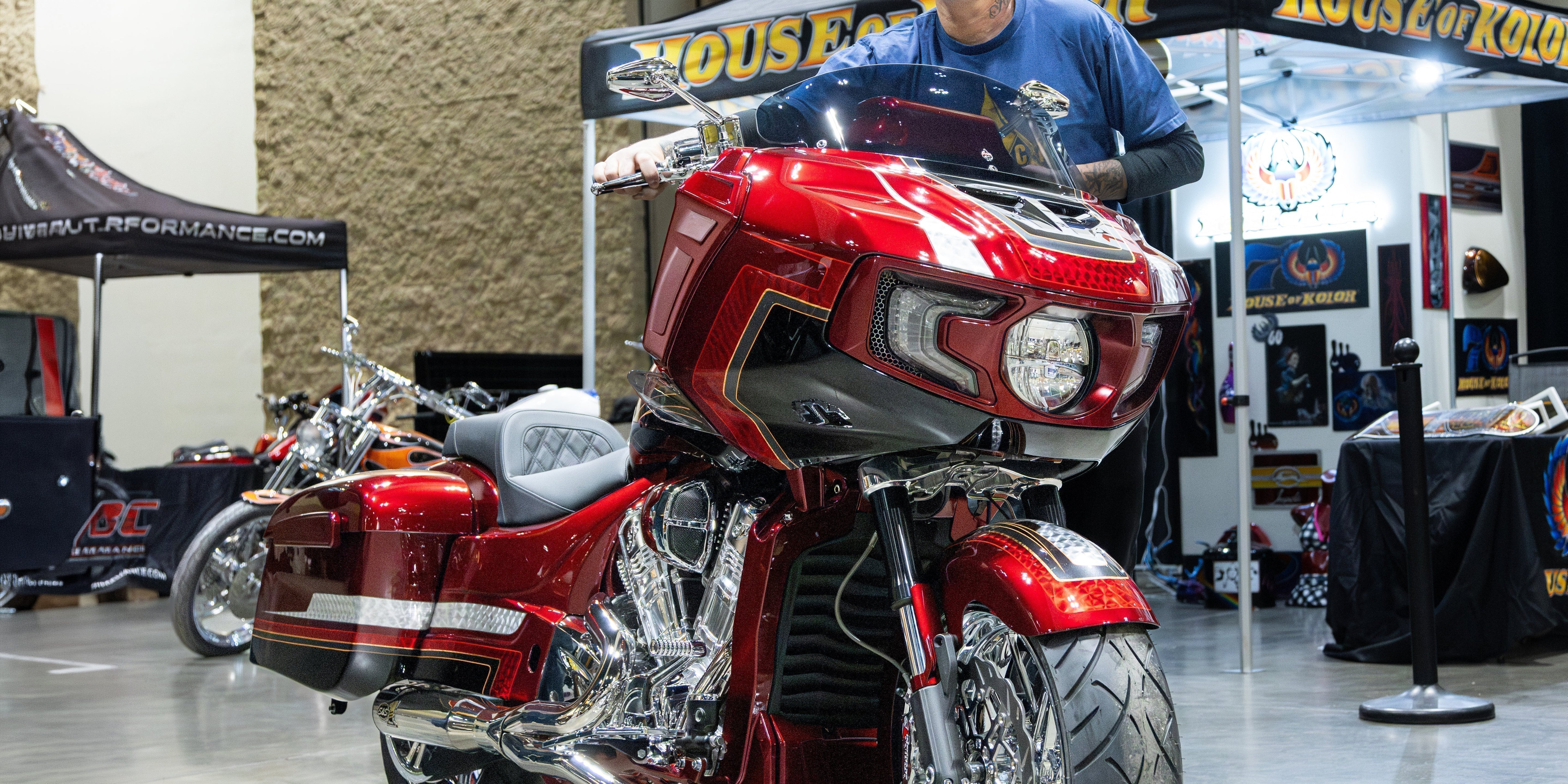 Build Breakdown: Grey's Blood Hound Indian® Challenger