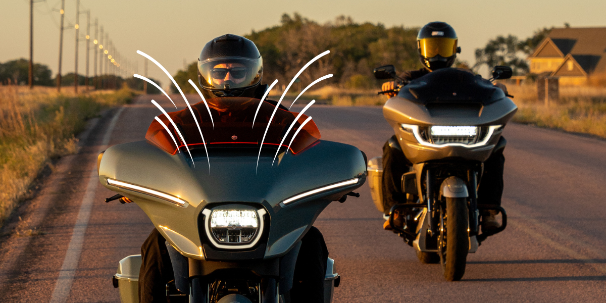 Motorcycle Windscreen to Reduce Wind Noise