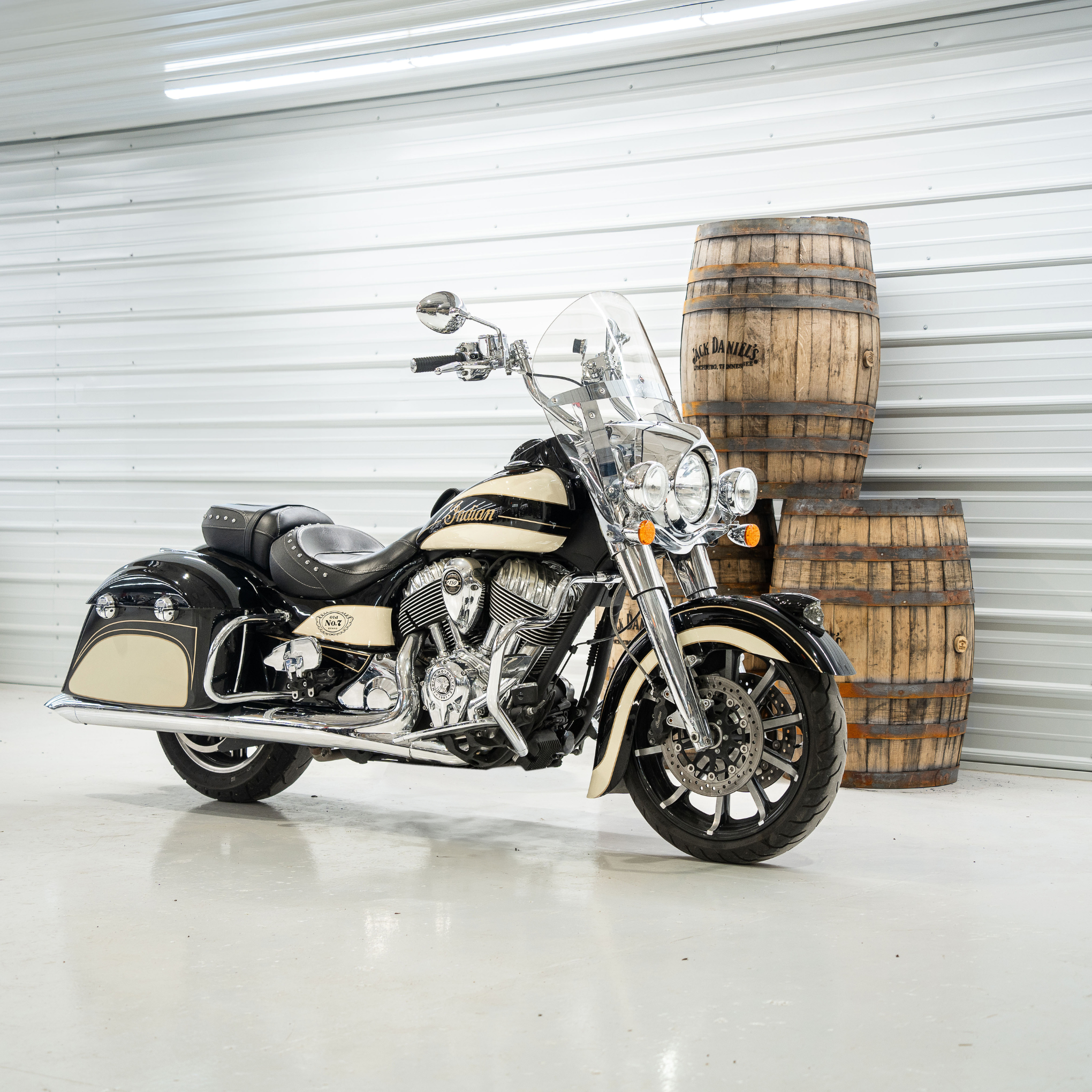 (Jack Daniel's® 150th Anniversary 2016 Jack Daniel’s® Limited Edition Indian® Chief® Vintage)