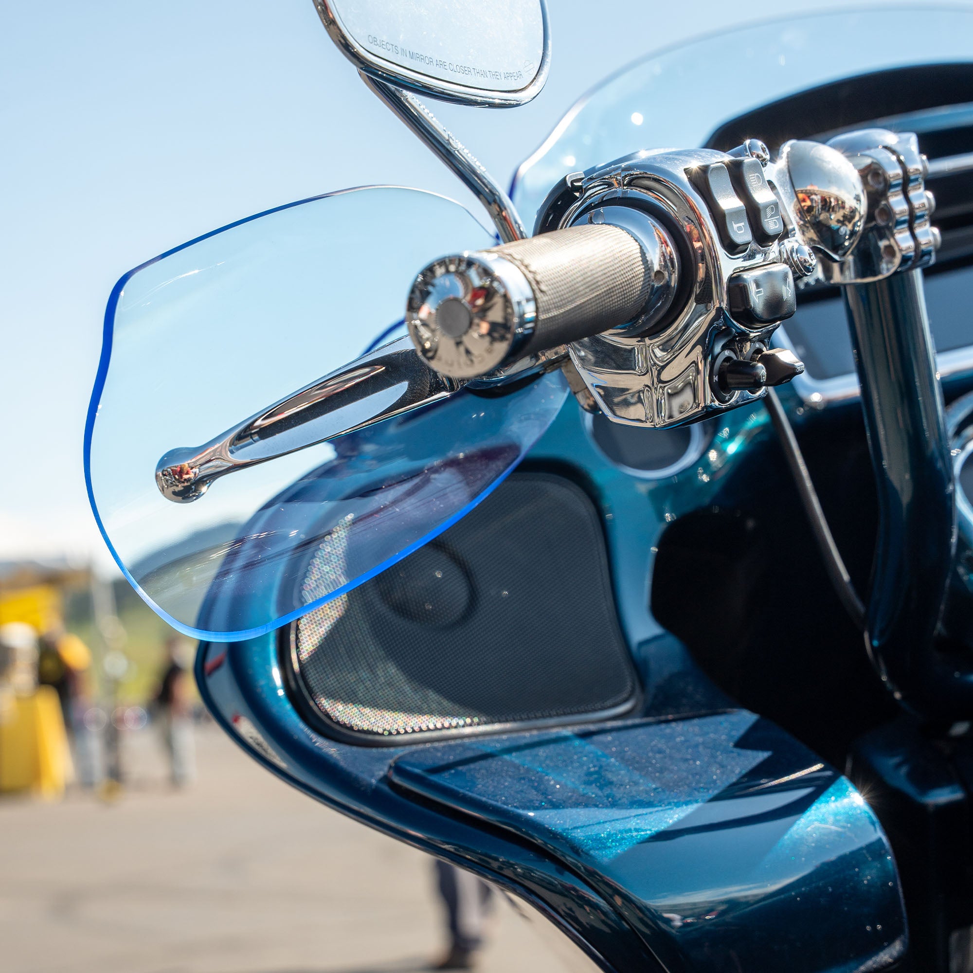 Blue Ice Flare Hand Guards for Harley-Davidson Motorcycle(Blue Ice (Acrylic))