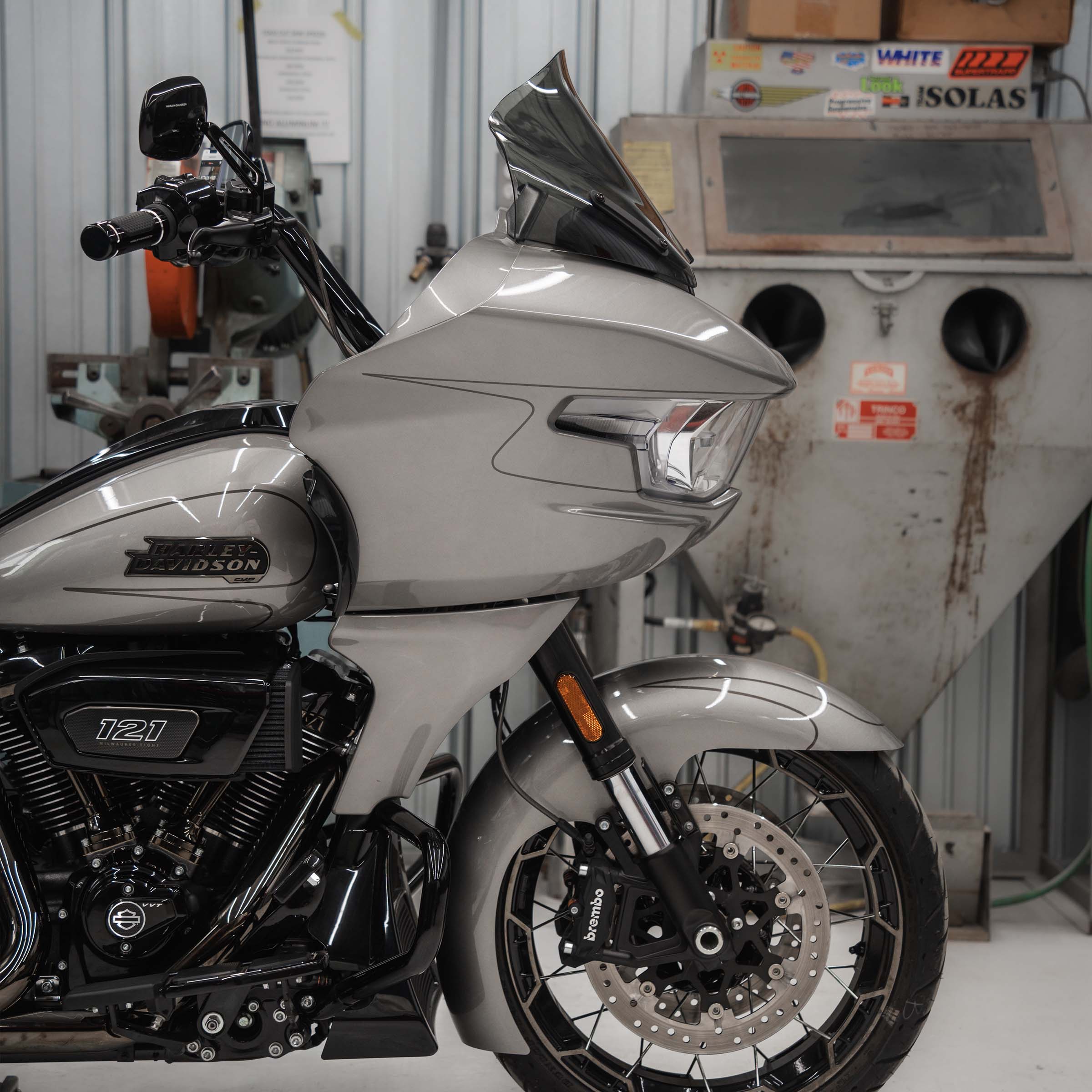 Windshield for H-D 2023-2024 Road Glide® (12" Pro-Touring - Dark Smoke)