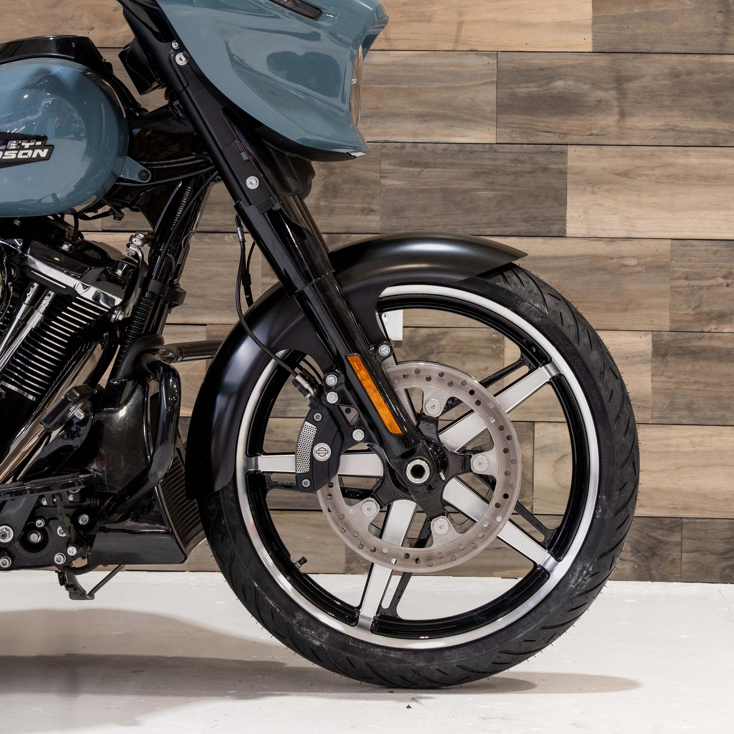 Henry Front Fender Fit Kit for Harley-Davidson® CVO Touring Models (21" Henry on the Street Glide)