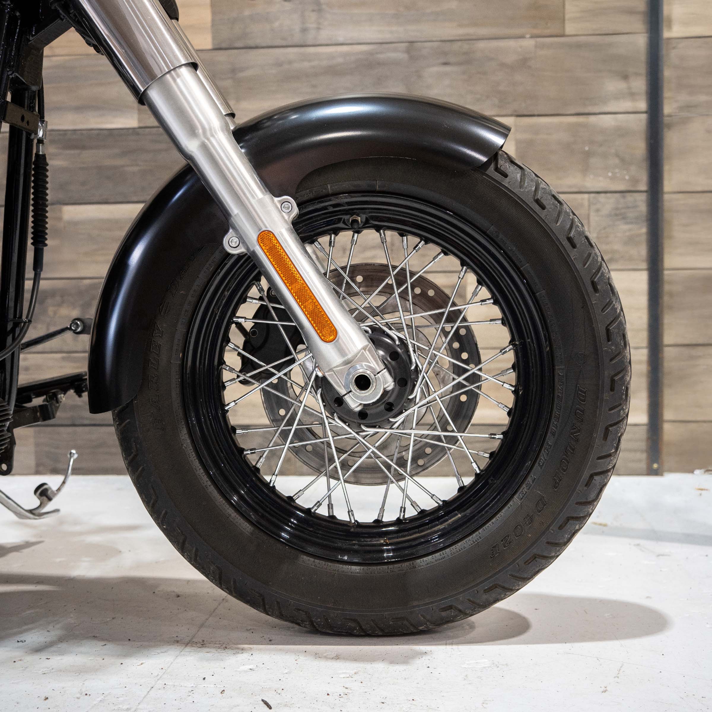 Tire Hugger Front Fender for Harley-Davidson® 1986-2017 Softail FLST and 2013-2025 Breakout (16"-19" Thickster)