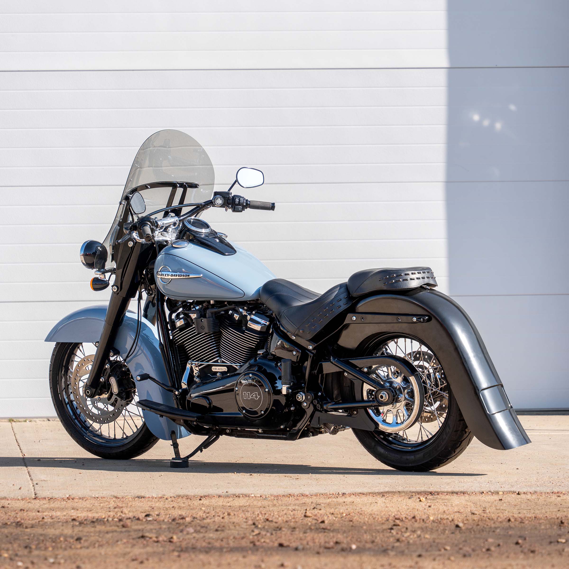 Benchmark Vicla Length Frenched Rear Fender Fit Kit for Harley-Davidson 2018-2023 Softail Motorcycles(Vicla Length - Frenched)