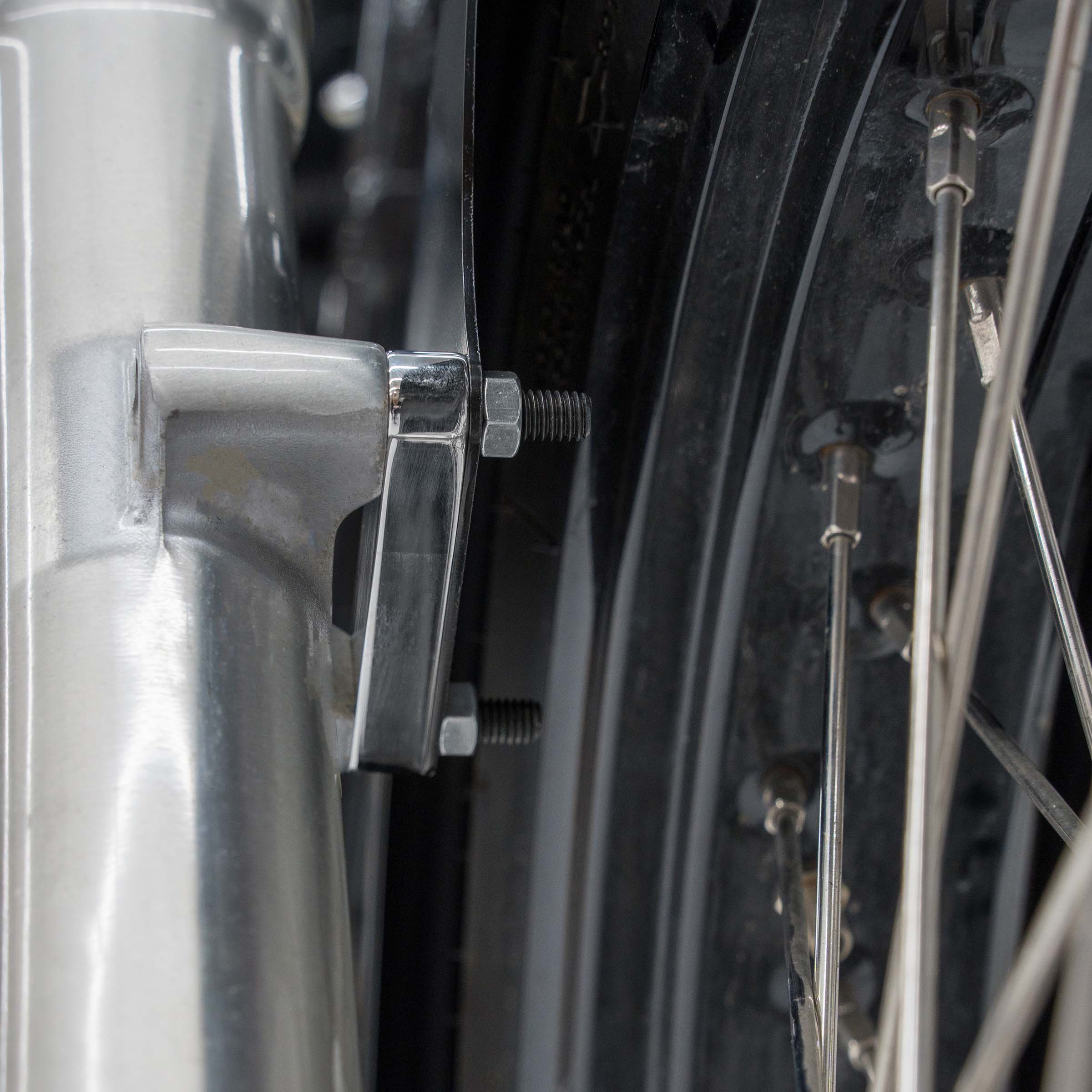 Harley-Davidson Motorcycles Softail (FXST) | Dyna (FXDWG) Tire Hugger Front Fender Mounting Blocks(21" Chrome)