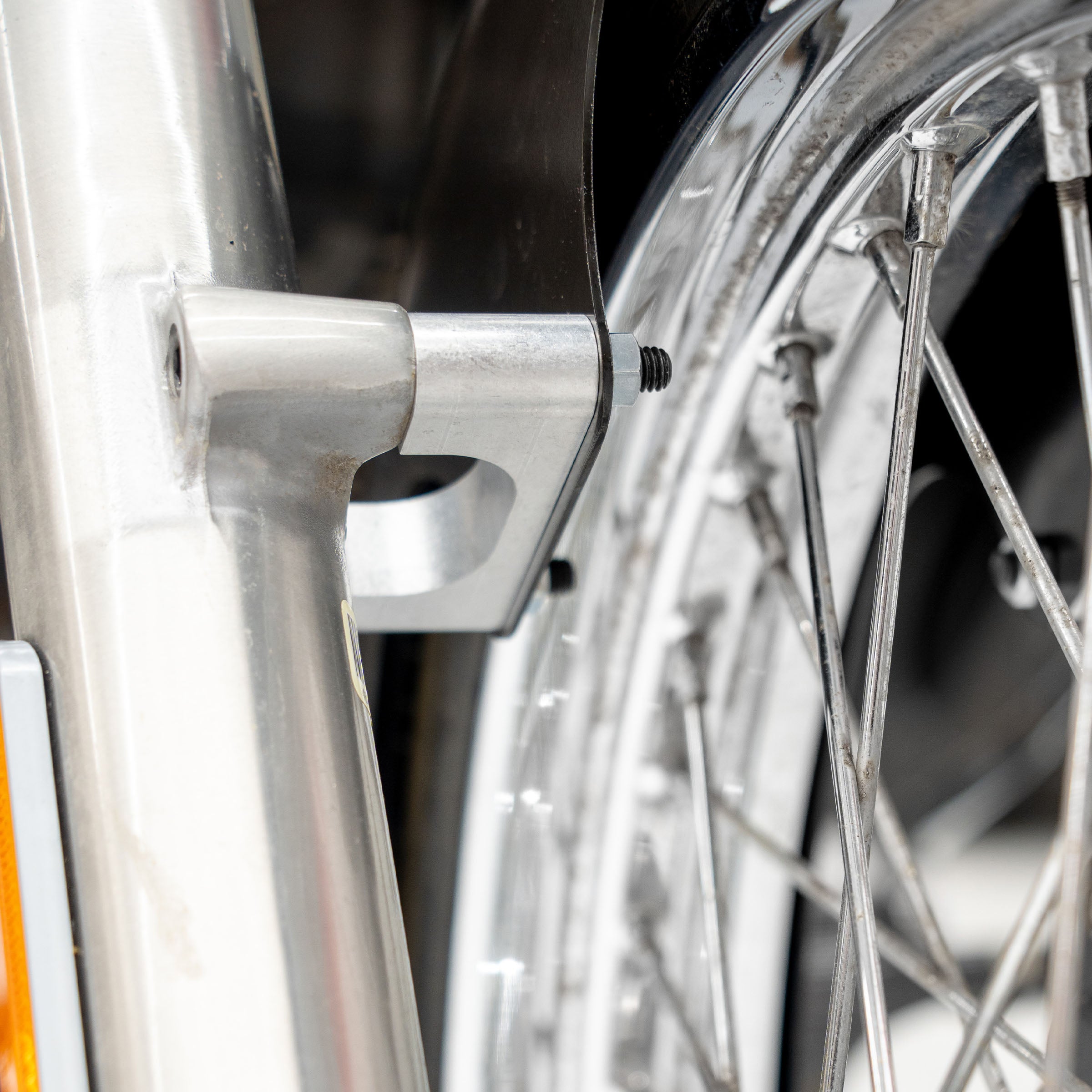 Harley-Davidson Motorcycles Softail (FXST) | Dyna (FXDWG) Tire Hugger Front Fender Mounting Blocks(21" Skinny Raw)