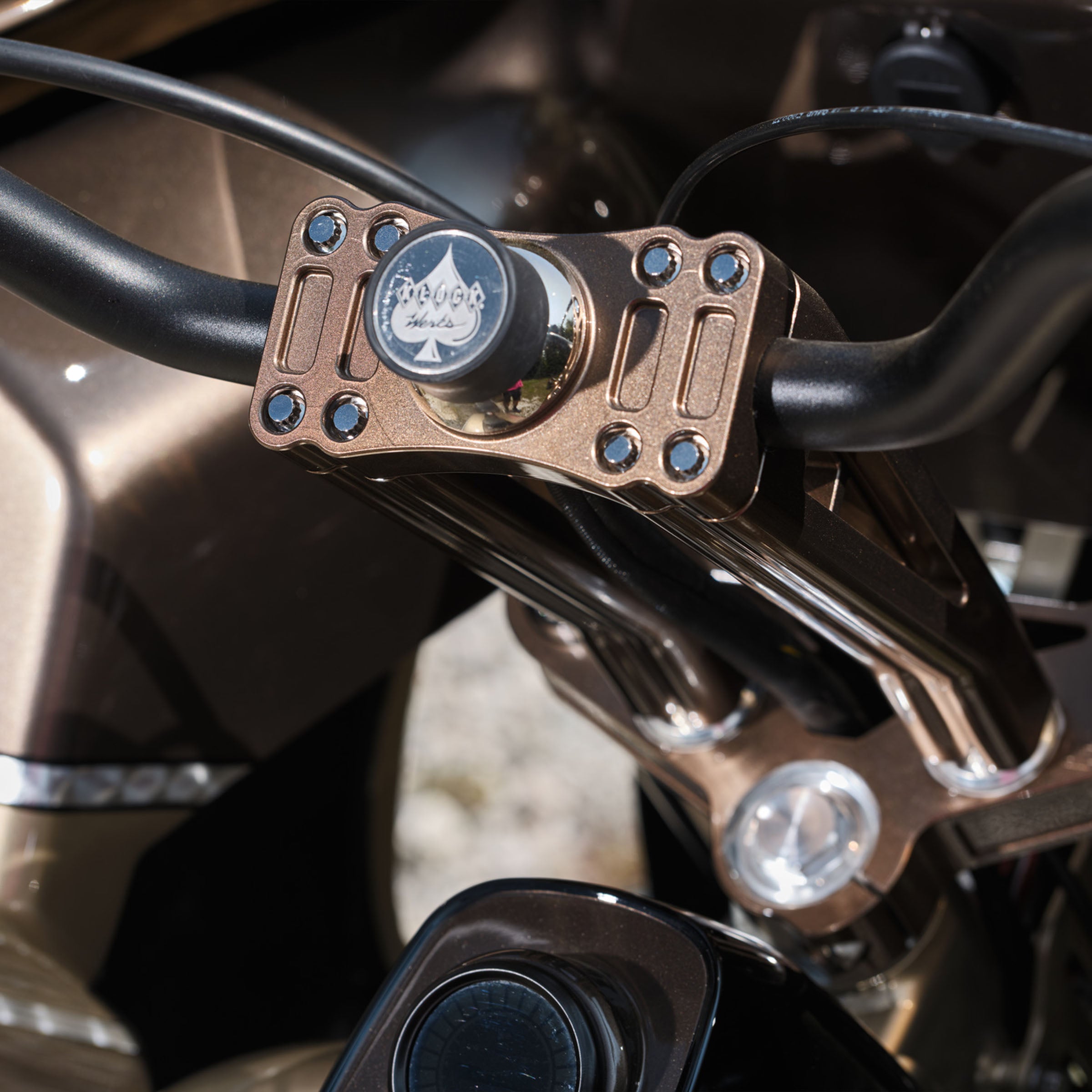Shelton Handlebar Risers Raw (Handlebar Riser with Phone Mount)