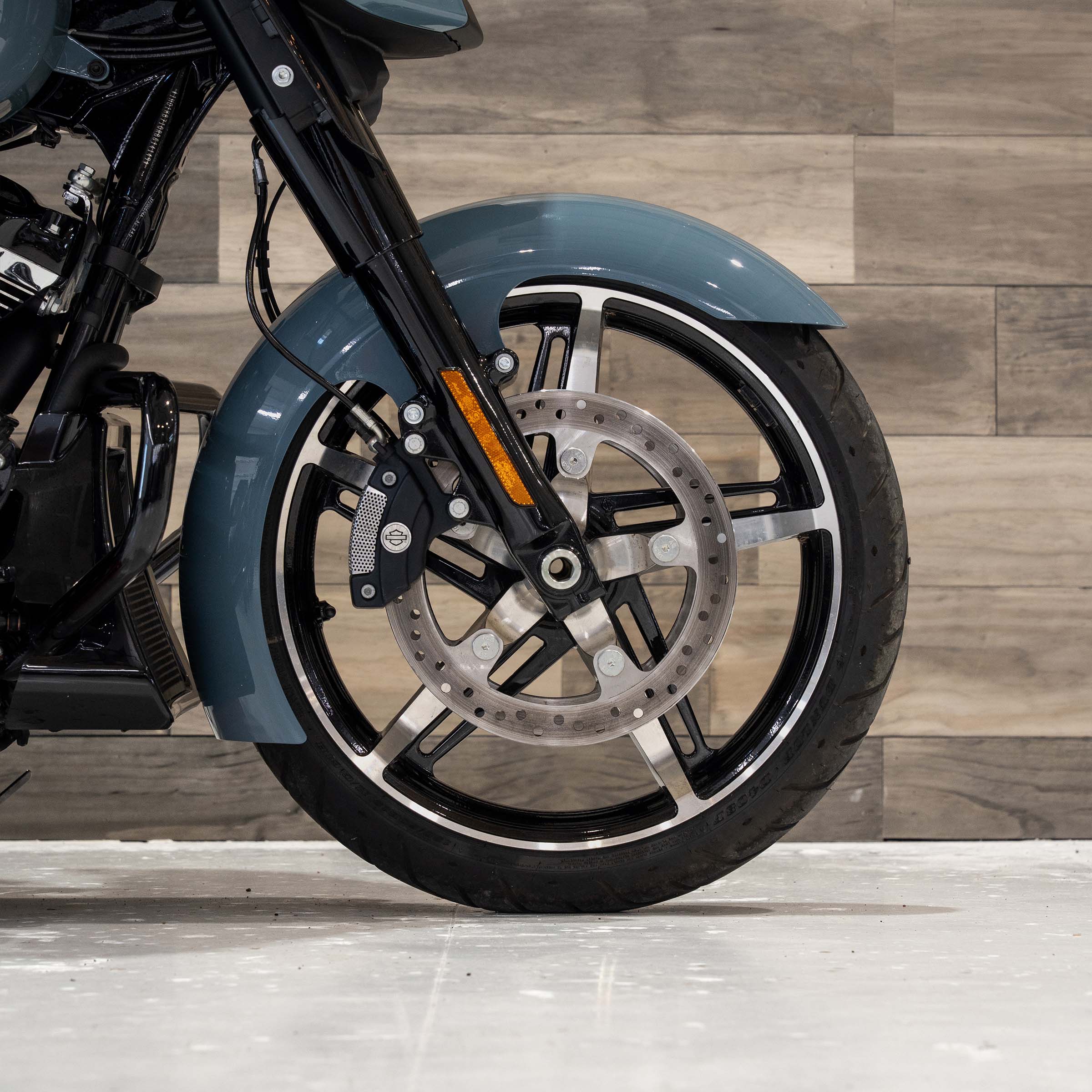 Slicer Front Fender Fit Kit for Harley-Davidson® CVO Touring Models (Slicer on the Street Glide)
