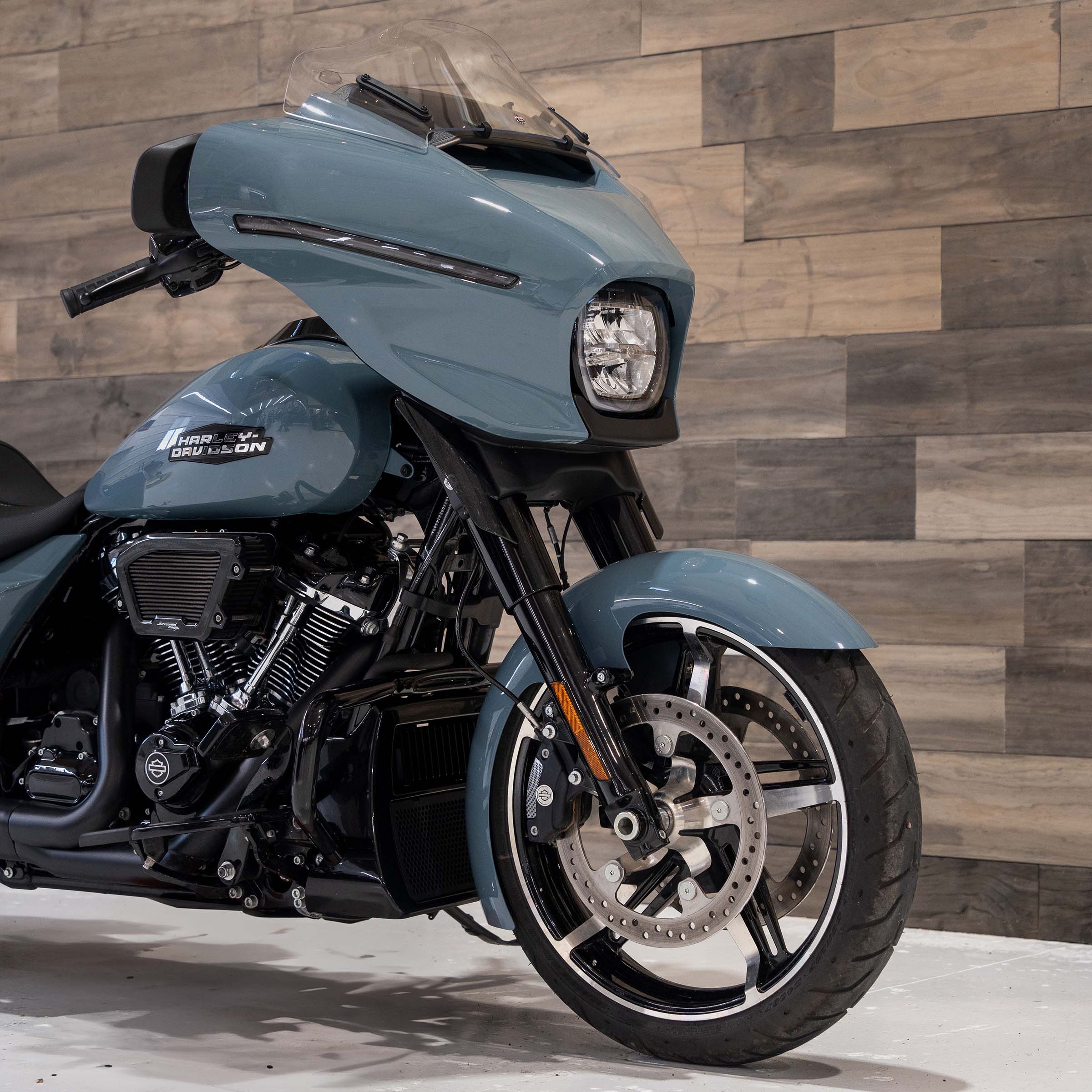 Slicer Front Fender Fit Kit for Harley-Davidson® CVO Touring Models (Slicer on the Street Glide)