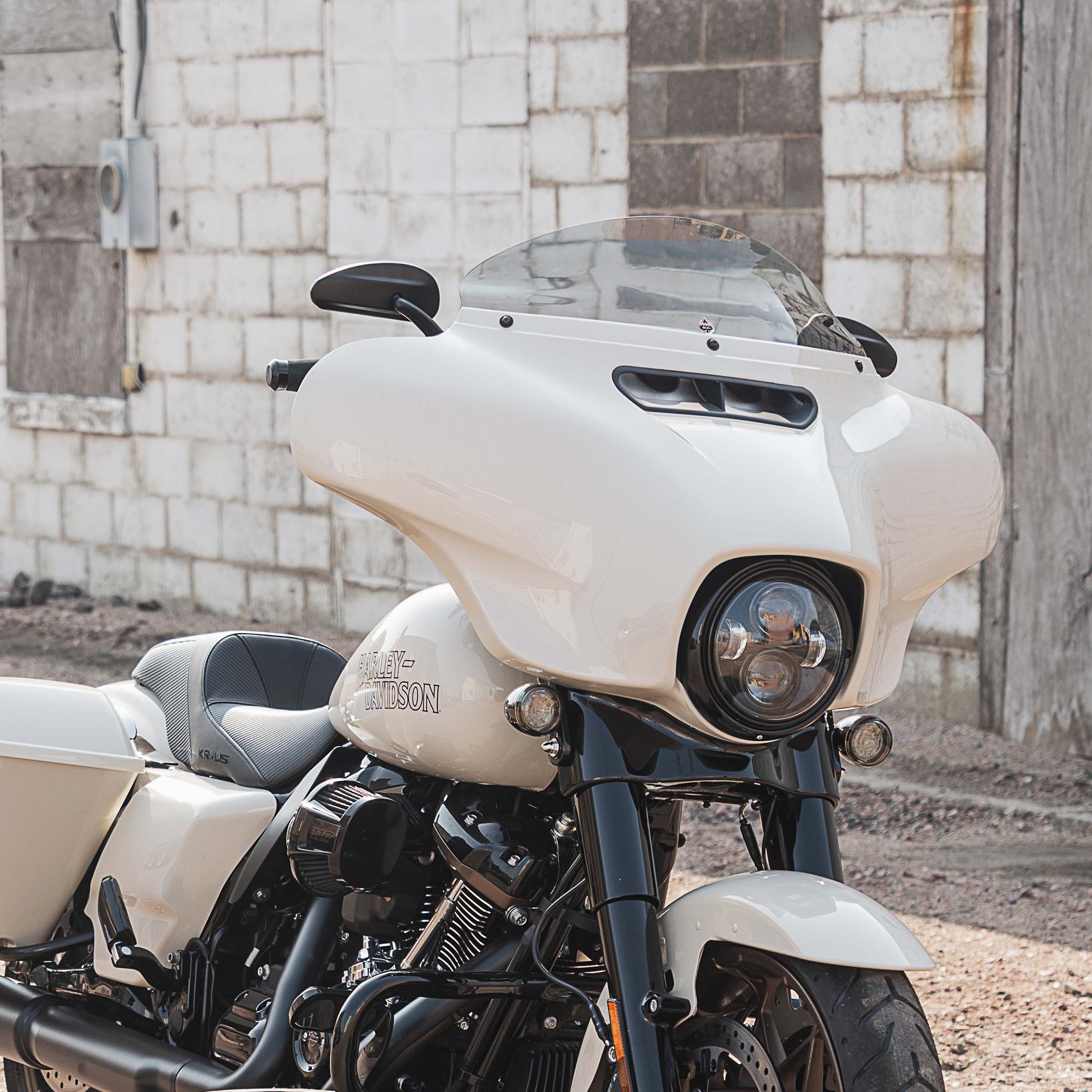 5" Tint Motorcycle Windshield for 2014-2023 Harley-Davidson FLH Motorcycle Models(5" Tint)