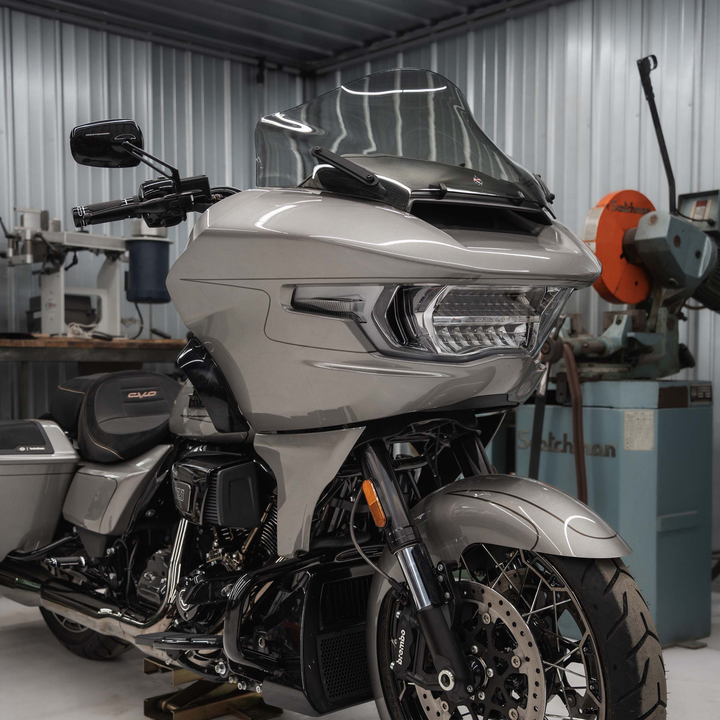 Windshield for H-D 2023-2024 Road Glide® (12" Pro-Touring - Dark Smoke)
