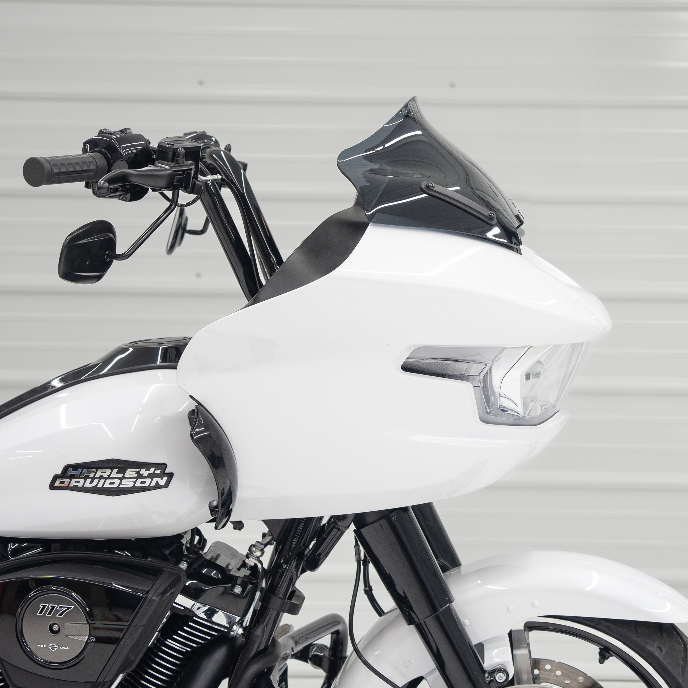 Windshield for H-D 2023-2024 Road Glide® (10" Sport - Dark Smoke)