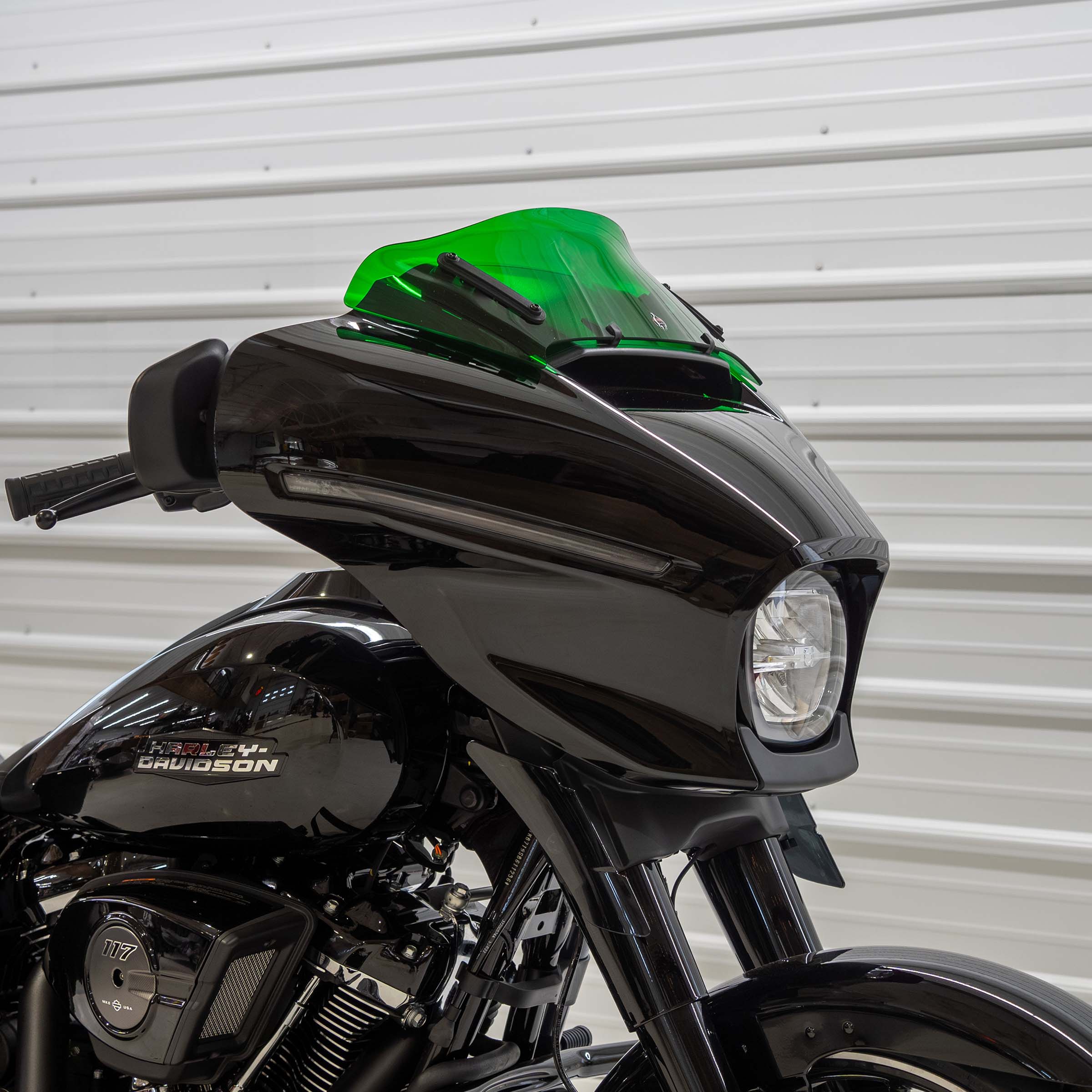 Green Color Windshield for Harley-Davidson 2023.5-2024 FLH (6.5" Green)