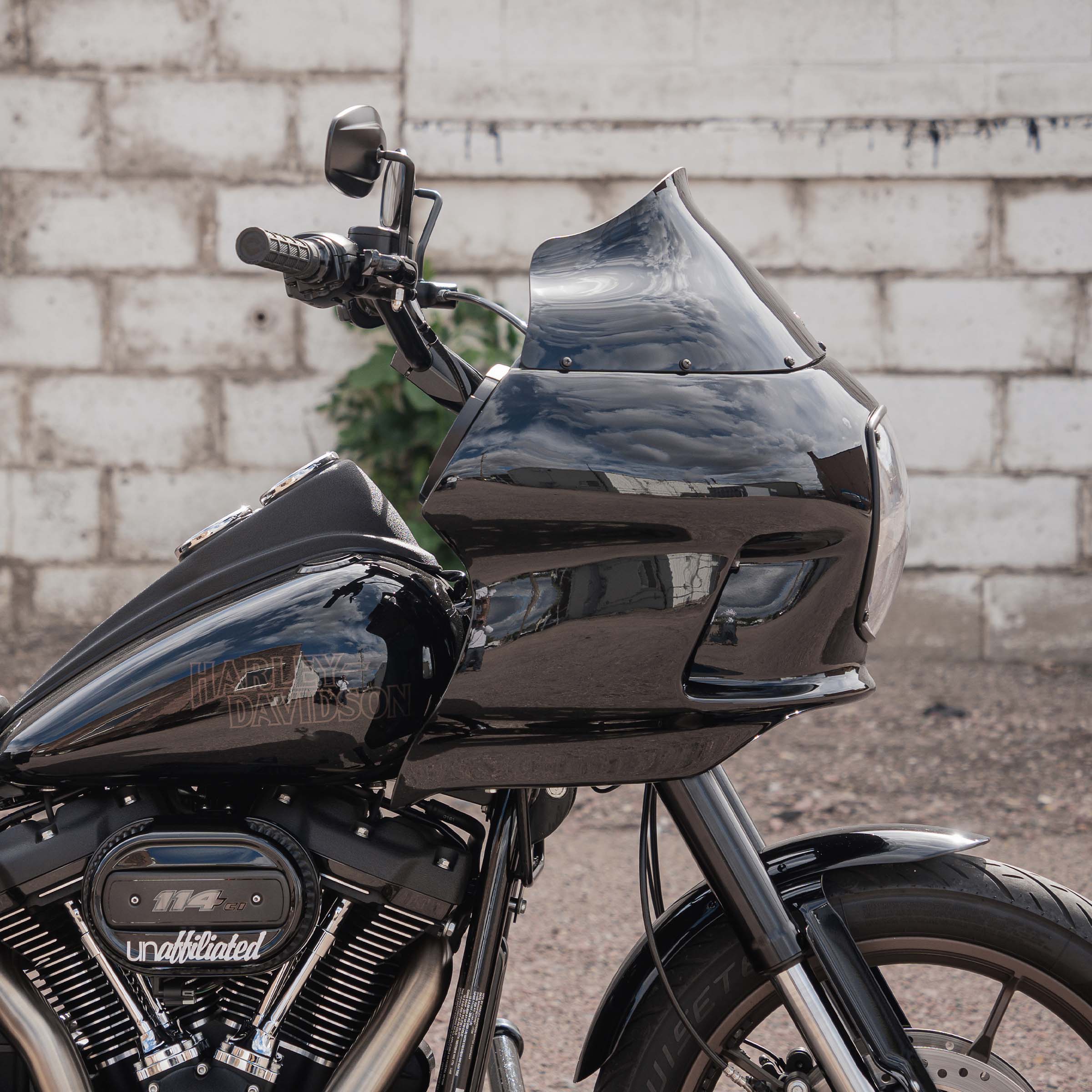 9" Solid Black Windshield for Harley-Davidson motorcycle models with FXRT Style Fairings(9" FXRP Solid Black)