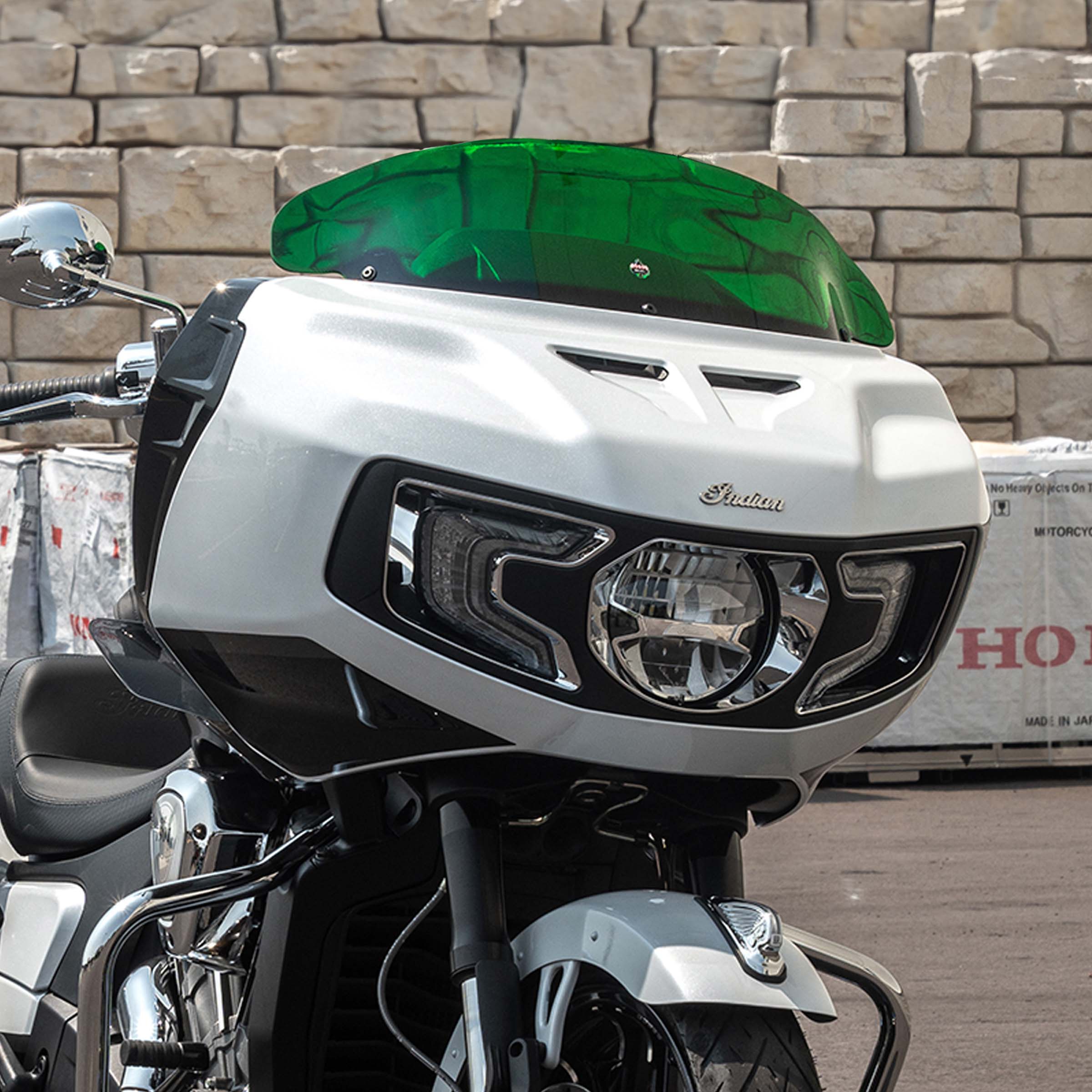 Kolor Windshield for Indian Challenger and Pursuit motorcycle models (Green Kolor)