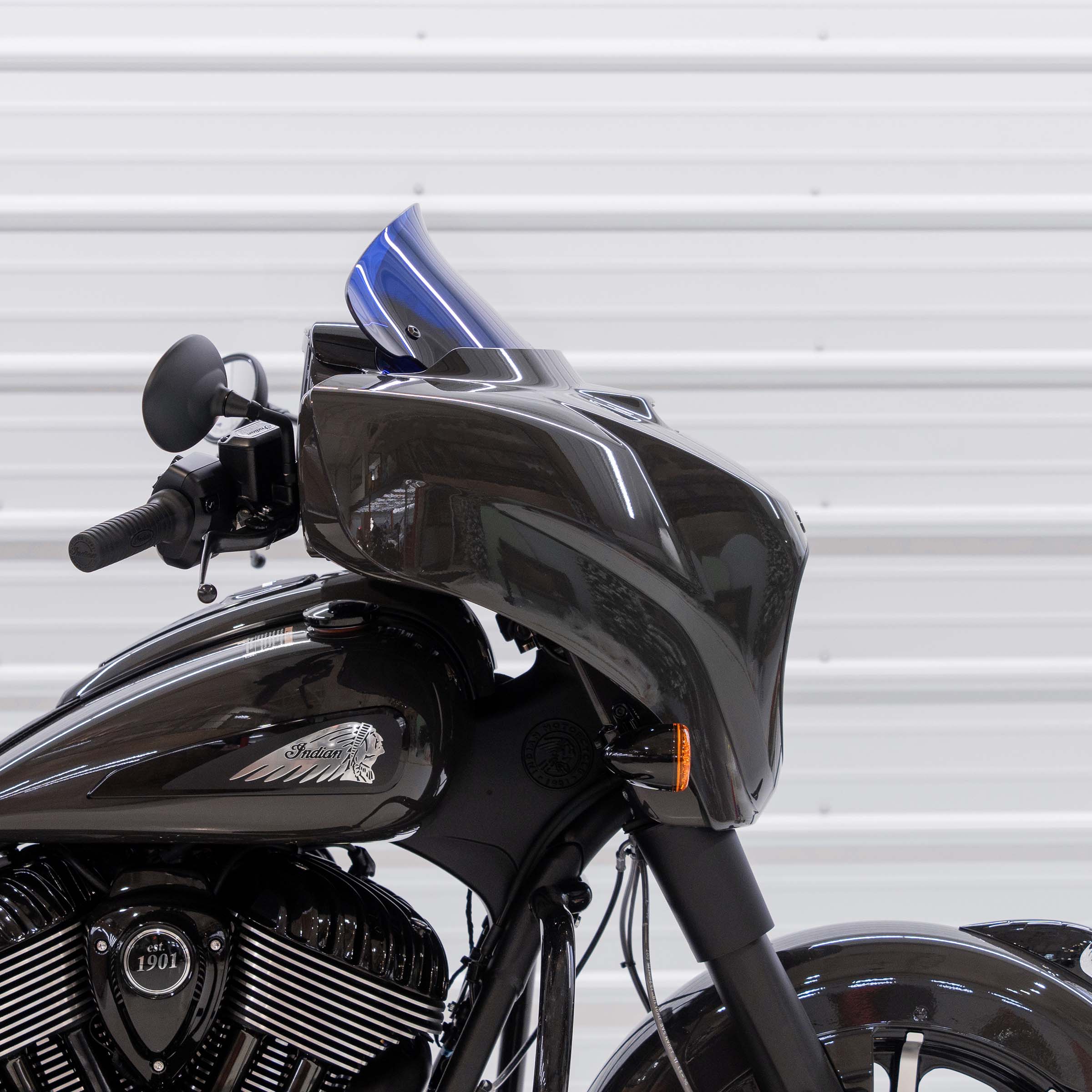 Blue Motorcycle Windshield 10" Kolor Flare® Windshield for Indian® 2014-2024 Chieftain and Roadmaster KWW-04-0640 2312-1254 blue color windshield for Indian® Motorcycle (10" Blue Kolor Flare®)