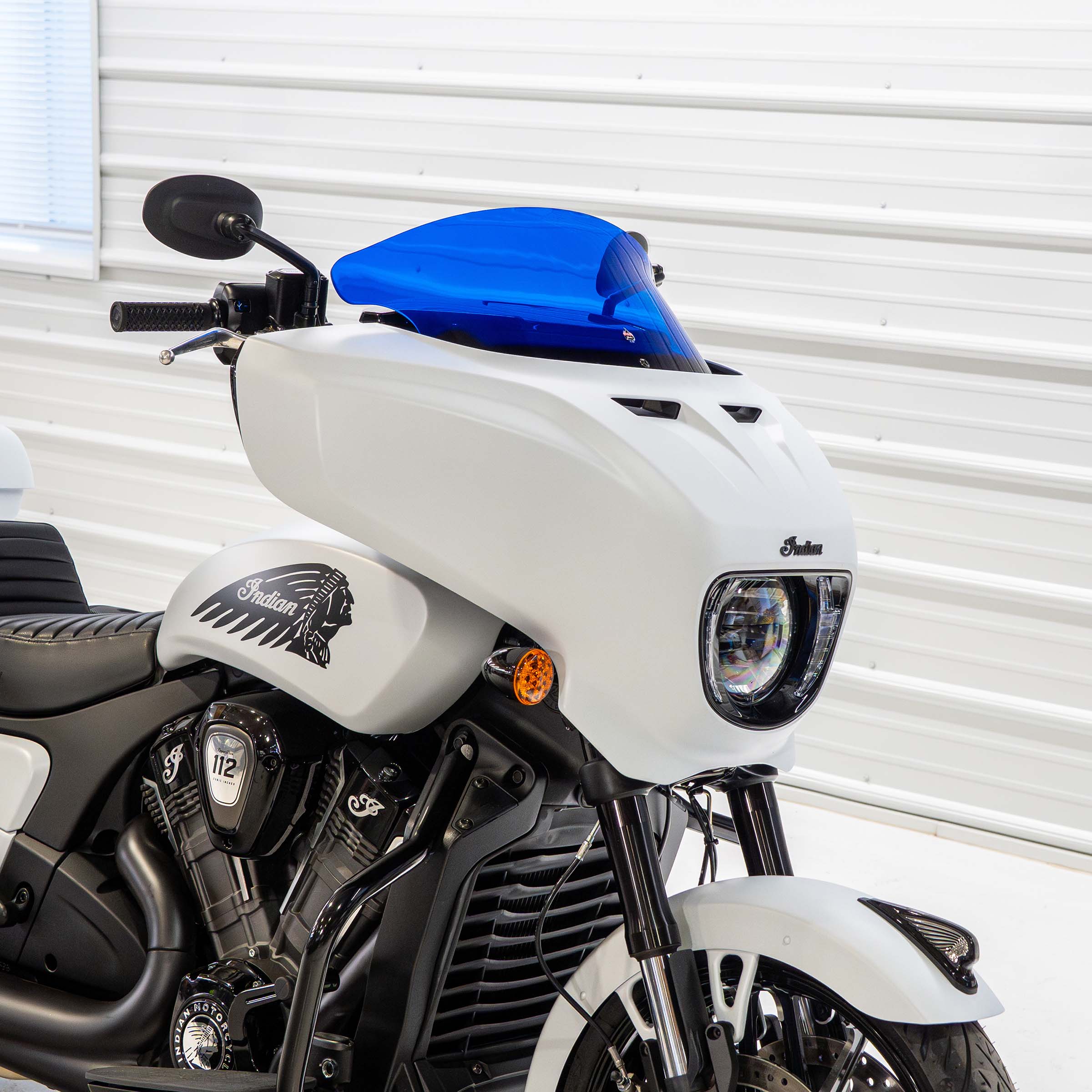 Kolor Flare® Windshields for Indian® 2025+ Chieftain & Roadmaster PowerPlus - Blue Motorcycle Windshield (9" - Blue)