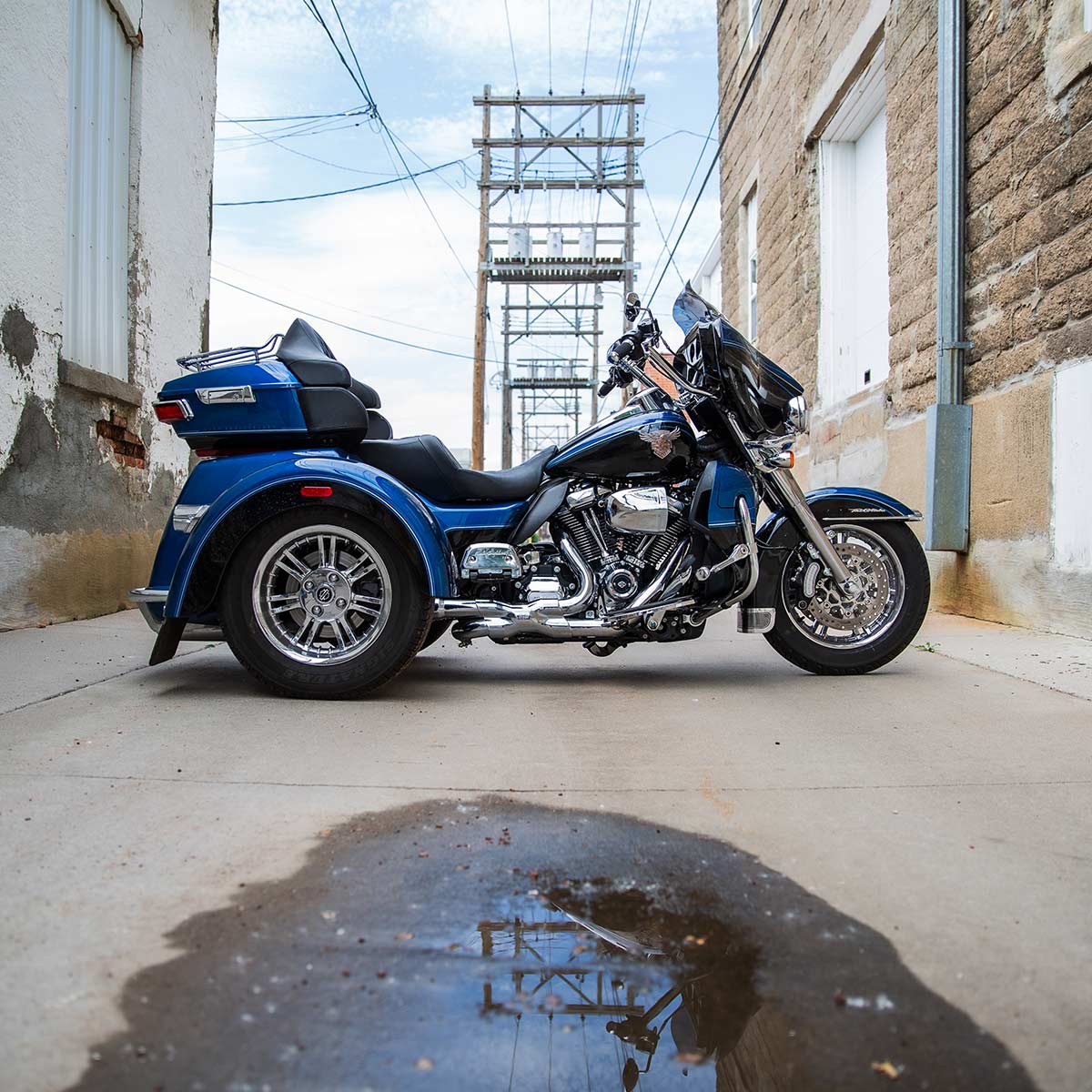 14" Chrome bars and chrome knuckles on Bars for Harley-Davidson 2008-2024 FLH Motorcycles(14" Chrome / Chrome)