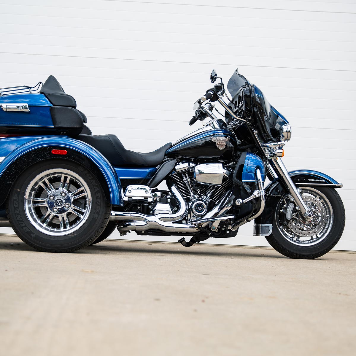 14" Chrome bars and chrome knuckles on KlipHanger Bars for Harley-Davidson 2008-2024 FLH Motorcycles(14" Chrome / Chrome)