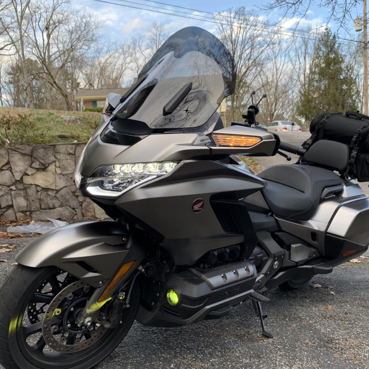 20.25" Dark Smoke Windshield for Honda® 2018-2024 Gold Wing motorcycle models(20.25" Dark Smoke)