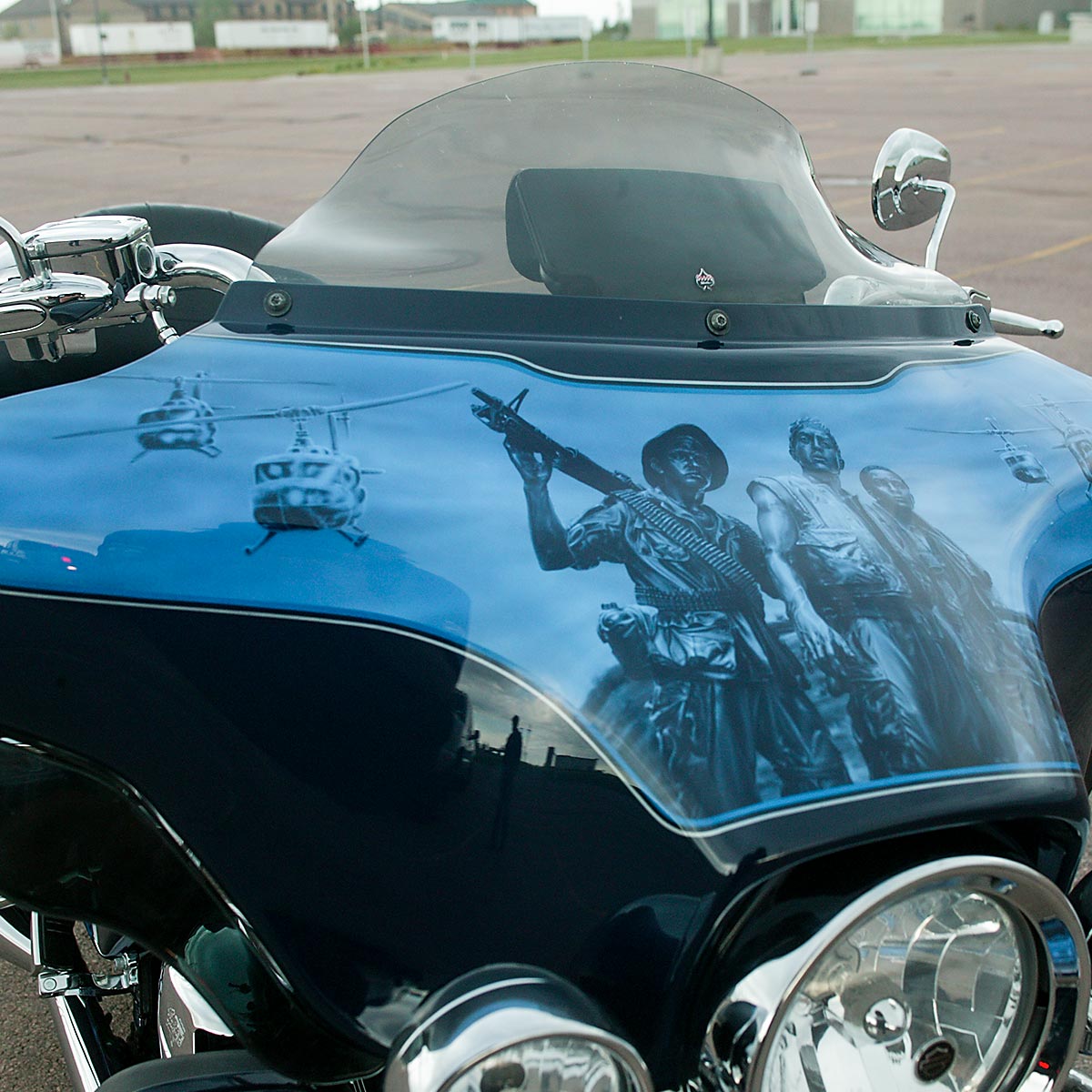 6.5" Tint Motorcycle Windshield for Harley-Davidson 1996-2013 FLH Motorcycle Models(6.5" Tint)