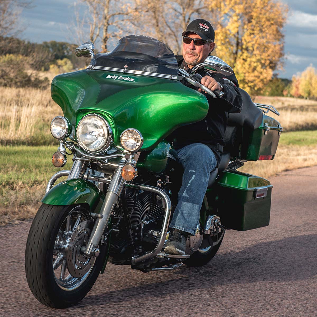 8.5" Dark Smoke Motorcycle Windshield for Harley-Davidson 1996-2013 FLH Motorcycle Models(8.5" Dark Smoke)