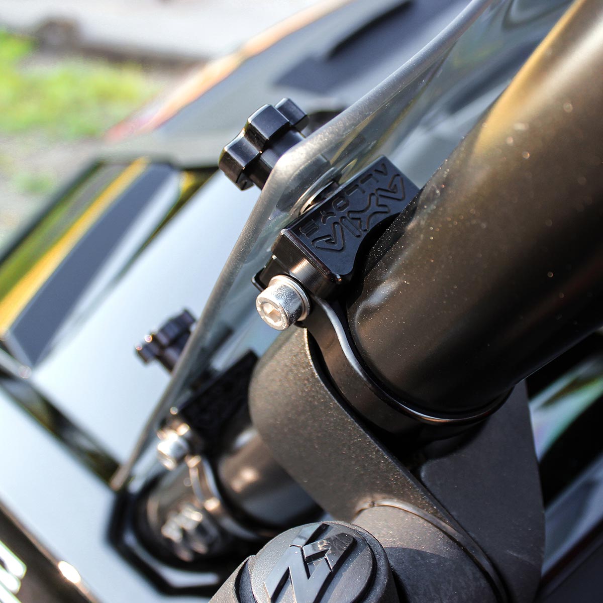 Axia Alloys Thumbscrew clamps shown on UTV Flare™ Windshield for Polaris® RZR 2014-2018 models(Clamps)