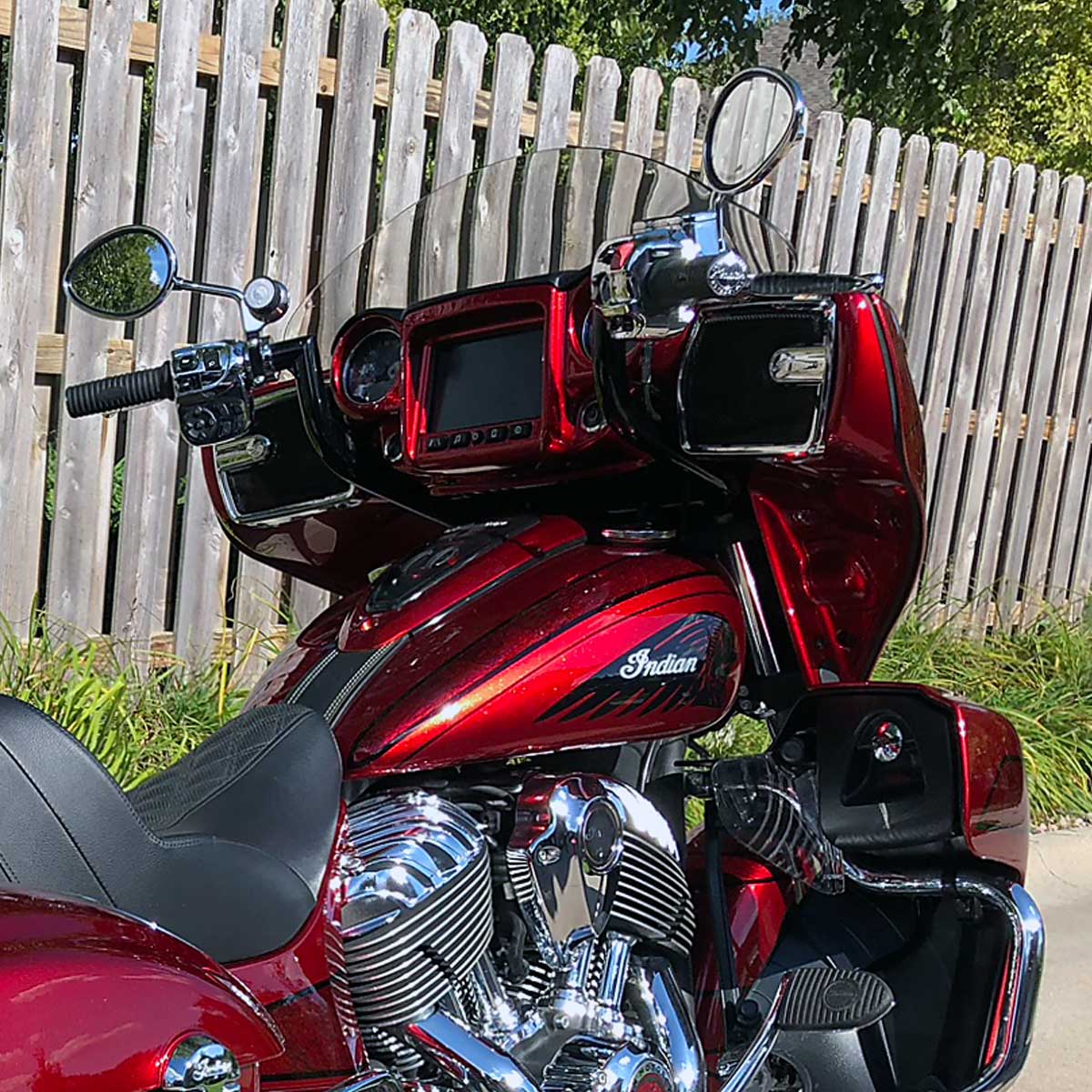 8" Black Ergo Bars for 2017 Indian® Chieftain, Roadmaster and Dark Horse Motorcycles(8" Black)