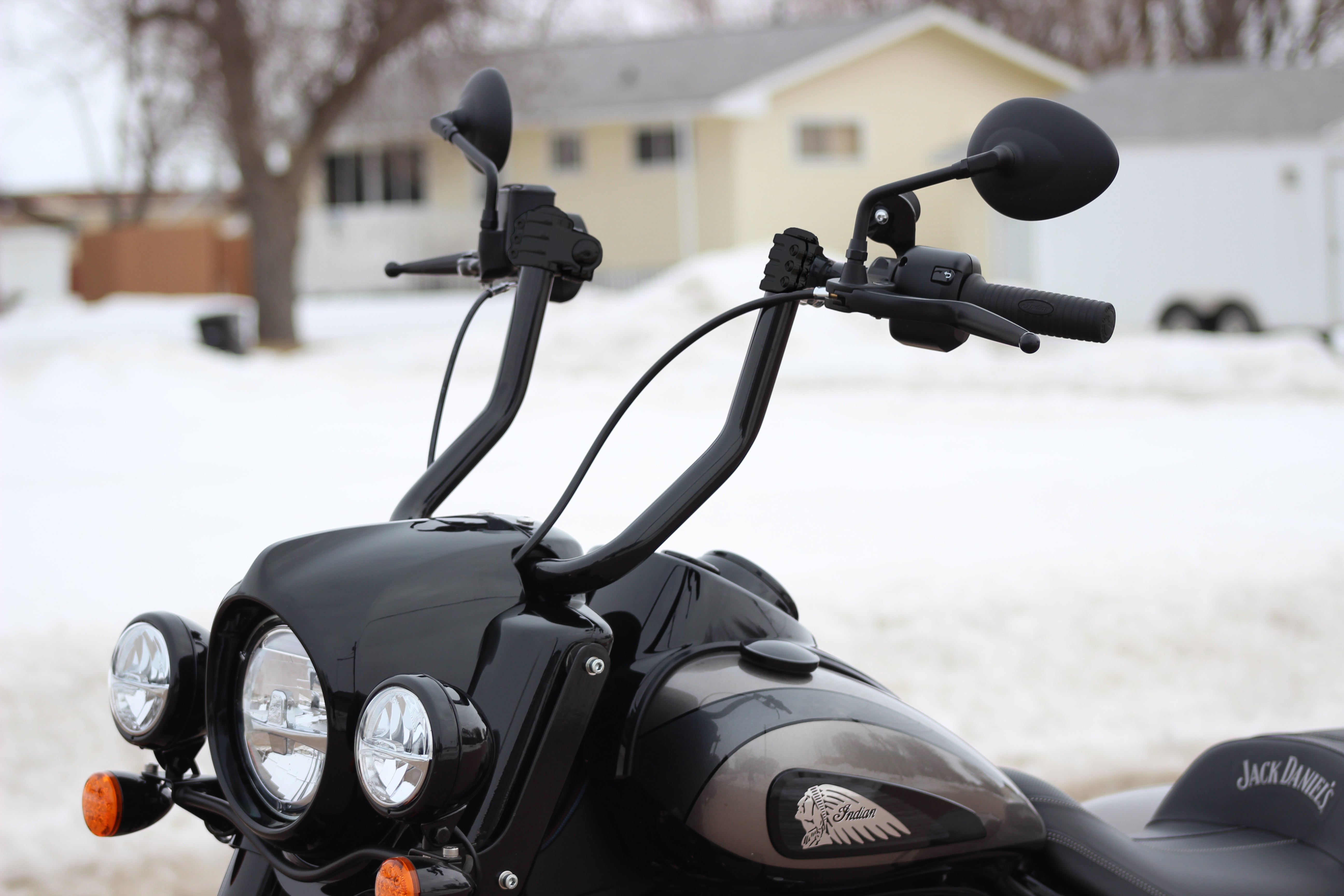 13" Black bar and black knuckles on KlipHangers for 2018-2022 Indian® Chief and Springfield Motorcycles(13" Black / Black)
