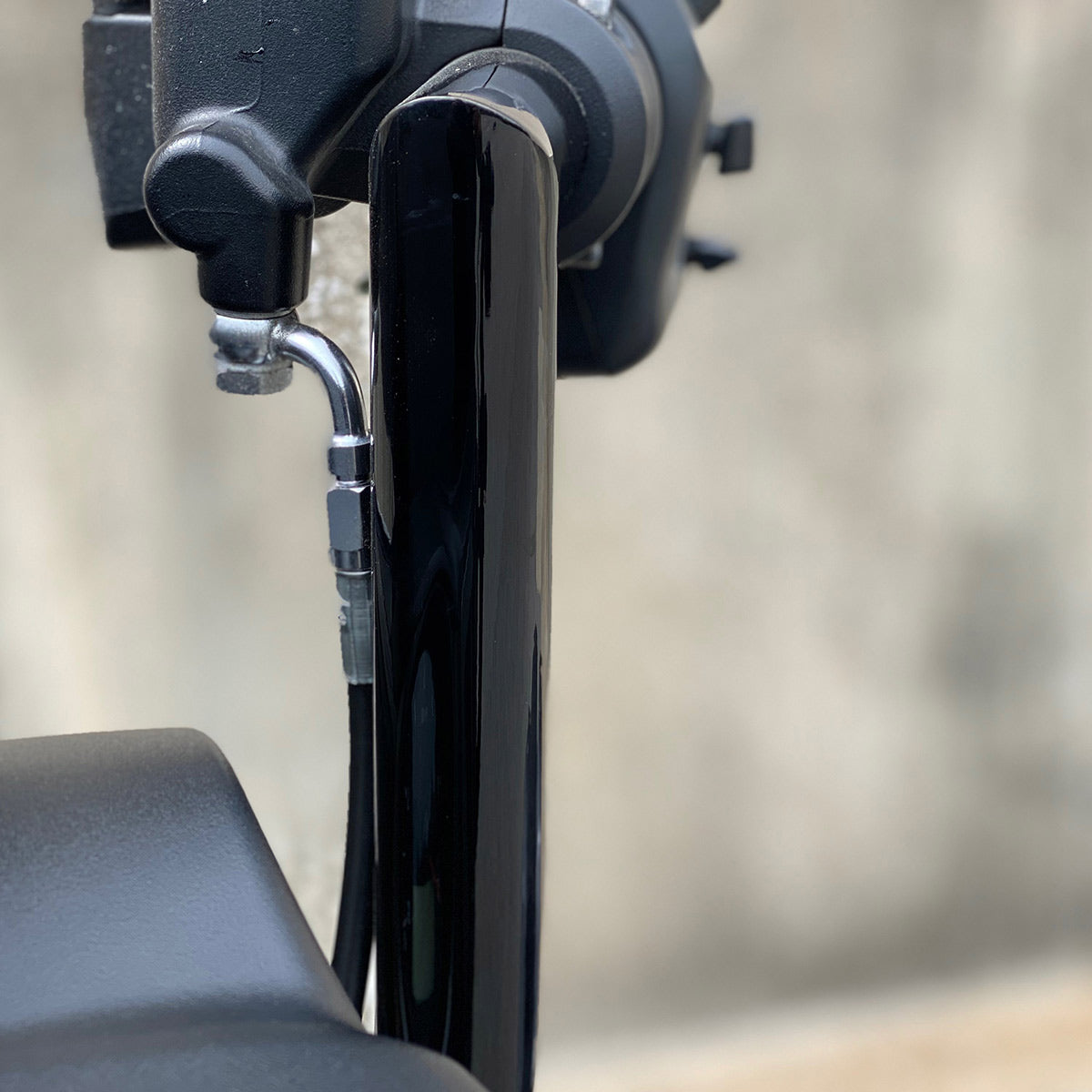 12" Black Ergo Bars for 2018-2020 Indian® Chieftain, Roadmaster and Dark Horse Motorcycles(12" Black)