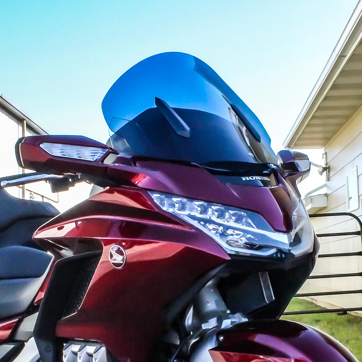 18" Dark Smoke Windshield for Honda® 2018-2024 Gold Wing motorcycle models(18" Dark Smoke)