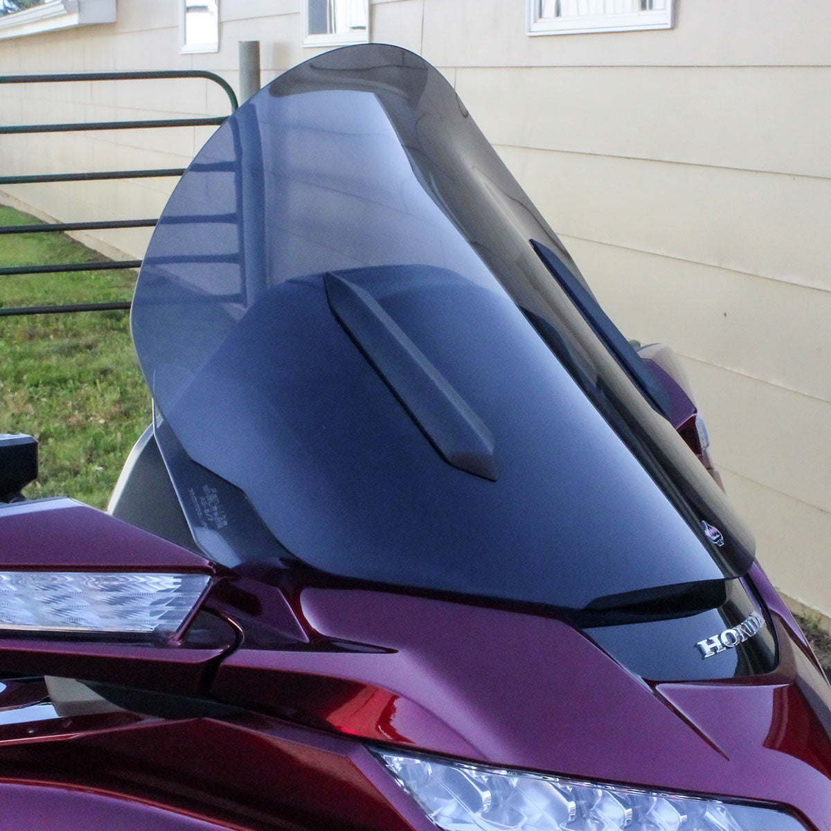 18" Dark Smoke Windshield for Honda® 2018-2024 Gold Wing motorcycle models(18" Dark Smoke)
