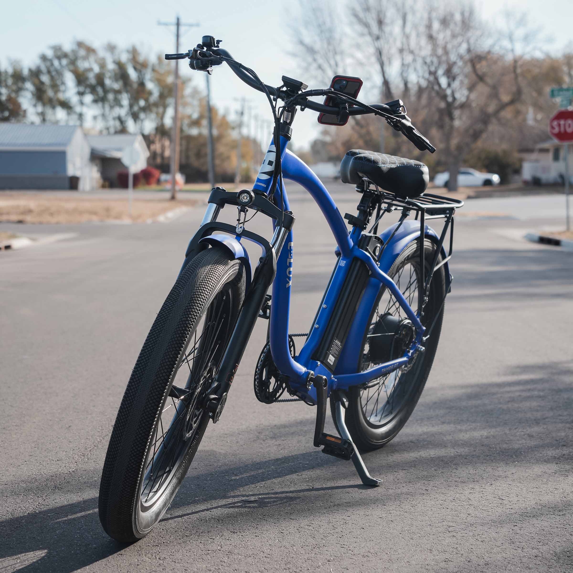 0.875" nomad+ Universal Bar Magnetic Phone Mount shown on eBike handlebar(0.875" on eBike)