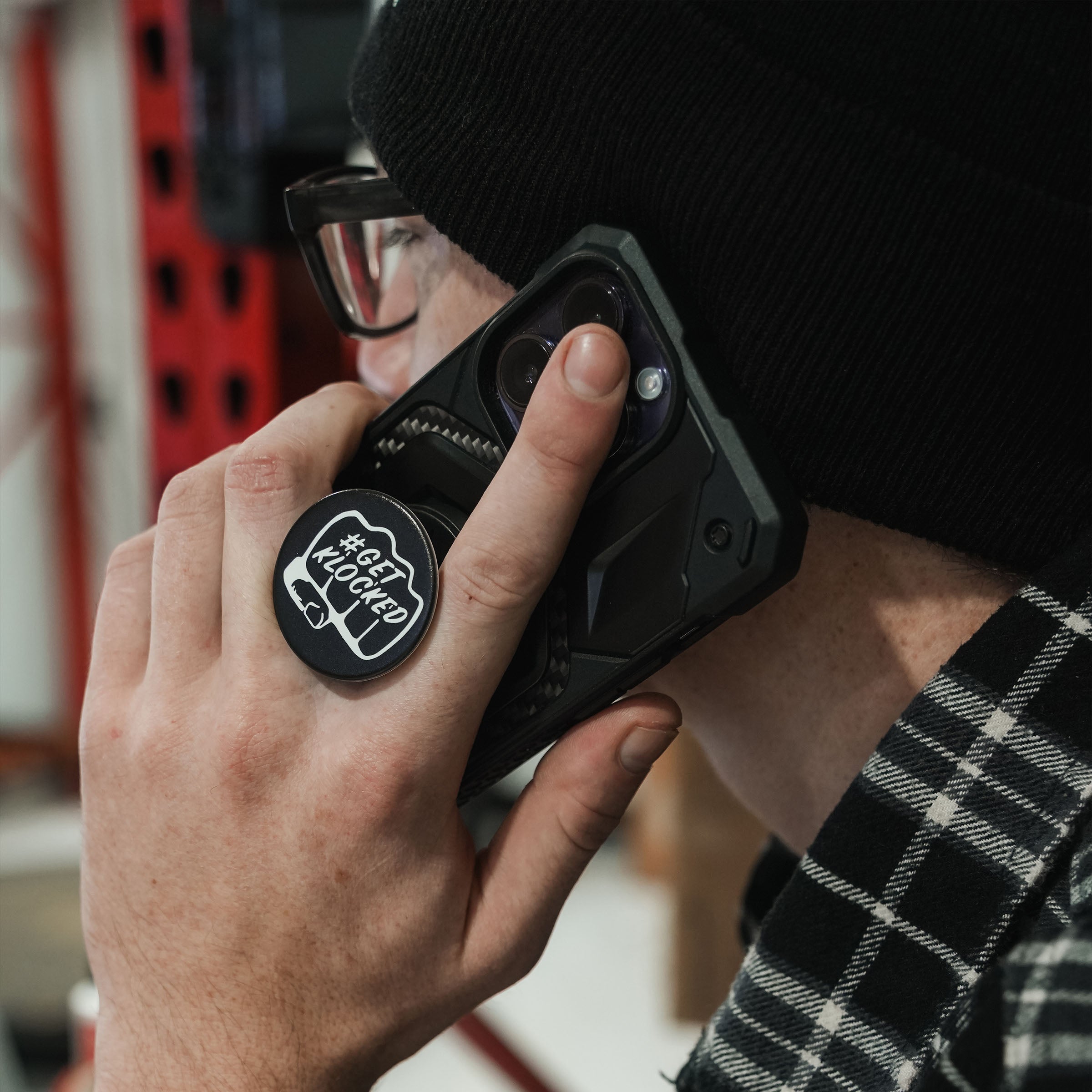 Klock Werks Pop Socket Fist Bump Style in use(Fist Bump style)