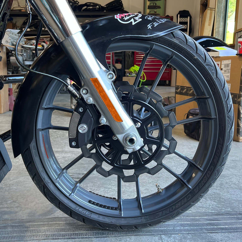 21 inch Steadfast Fender Mounting Blocks on motorcycle(21" Steadfast Blocks)
