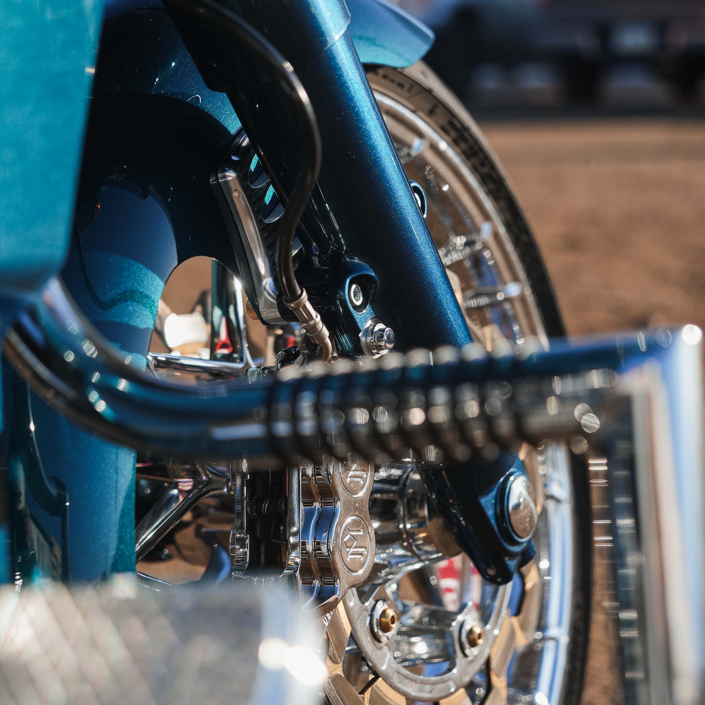 16-19 inch Steadfast Fender Mounting Blocks on motorcycle(16-19" Steadfast Blocks)