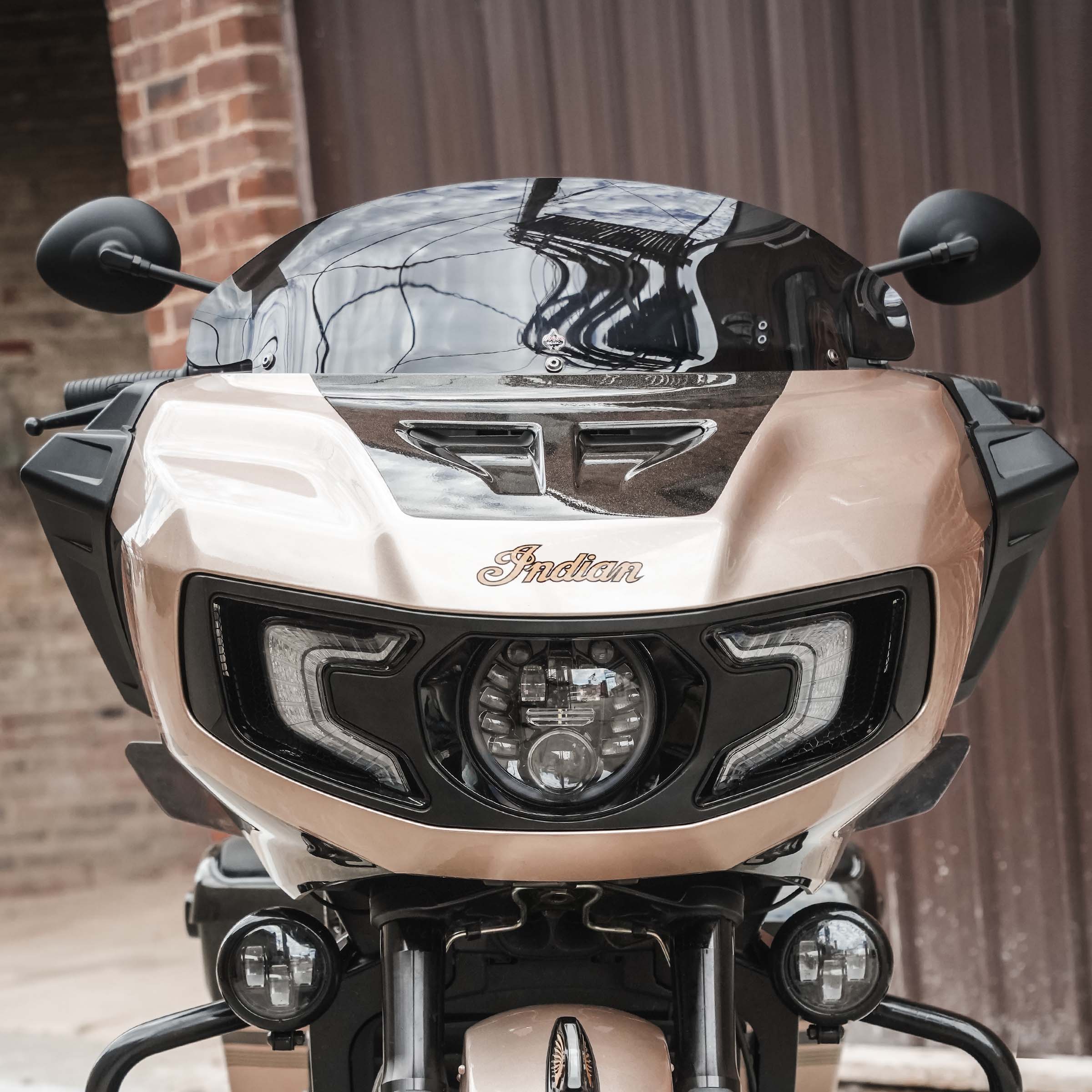 (The front of a fairing showing the Wings) for Indian Challenger and Indian Pursuit Motorcycles installed (Front of fairing with Flare™ Wings installed)