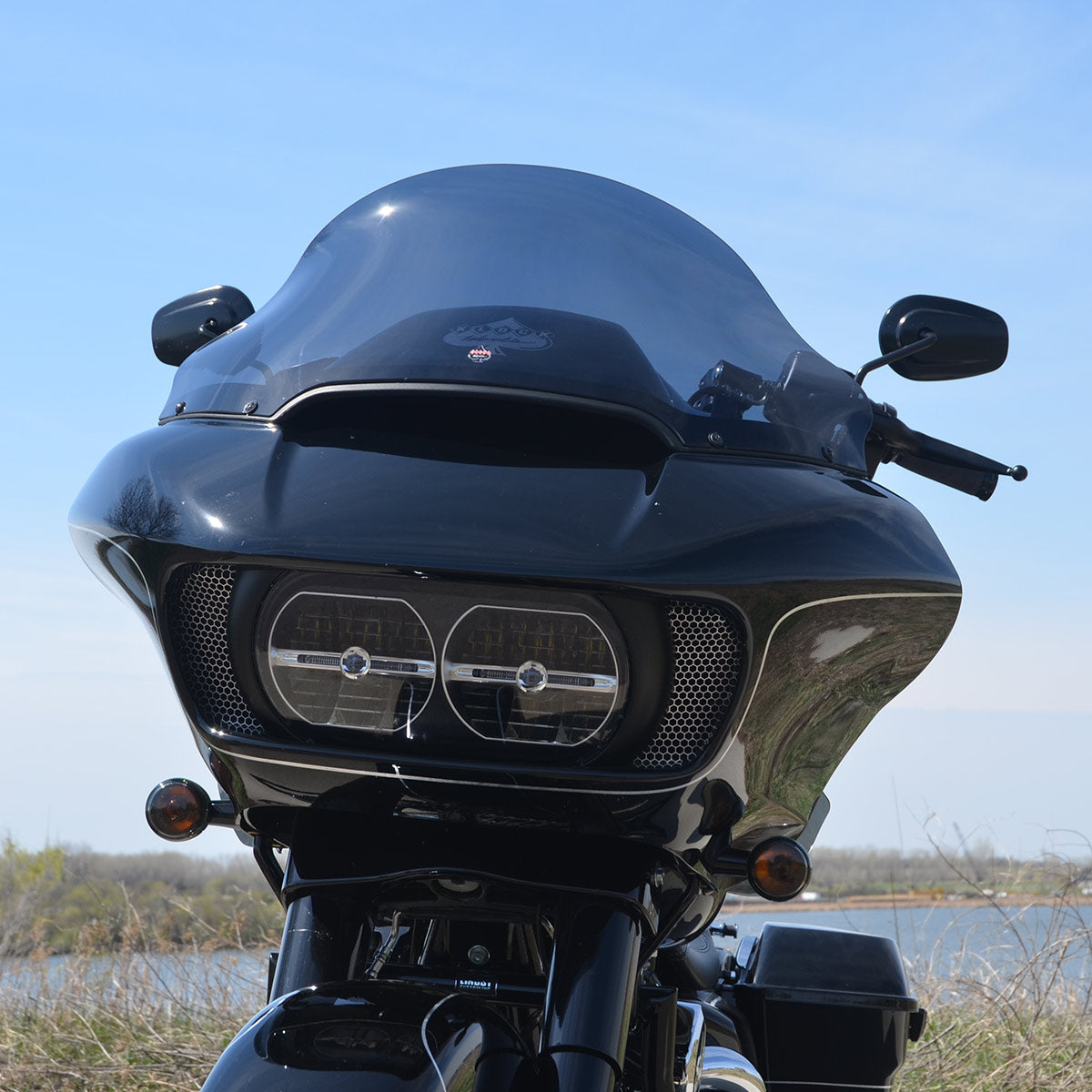 15" Pro-Touring Dark Smoke Flare™ Windshields for Harley-Davidson 2015-2024 Road Glide motorcycle models(15" Pro-Touring - Dark Smoke)