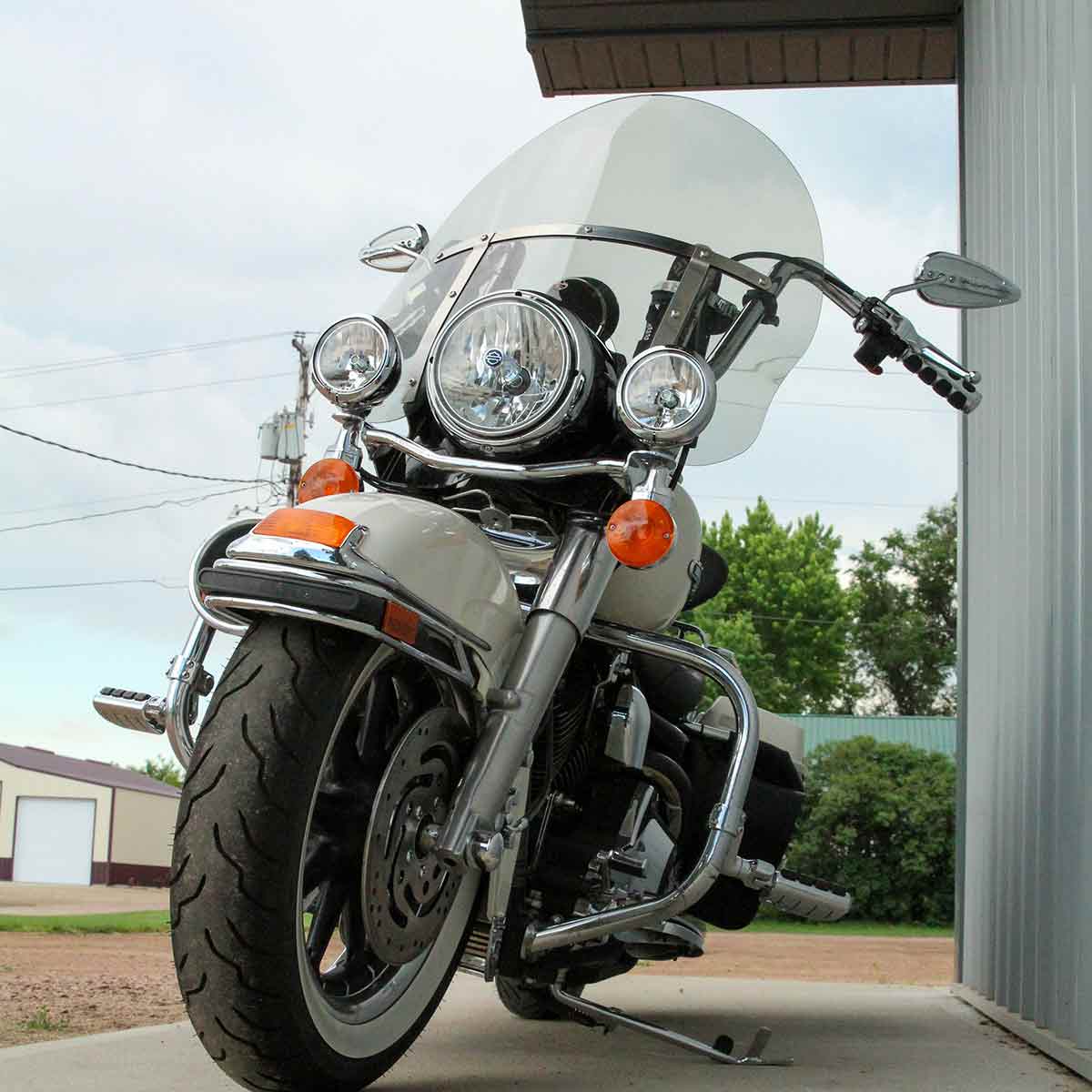 16.5" Tint Billboard Windshield for Harley-Davidson® Road King motorcycle models(16.5" Tint on Road King Model)