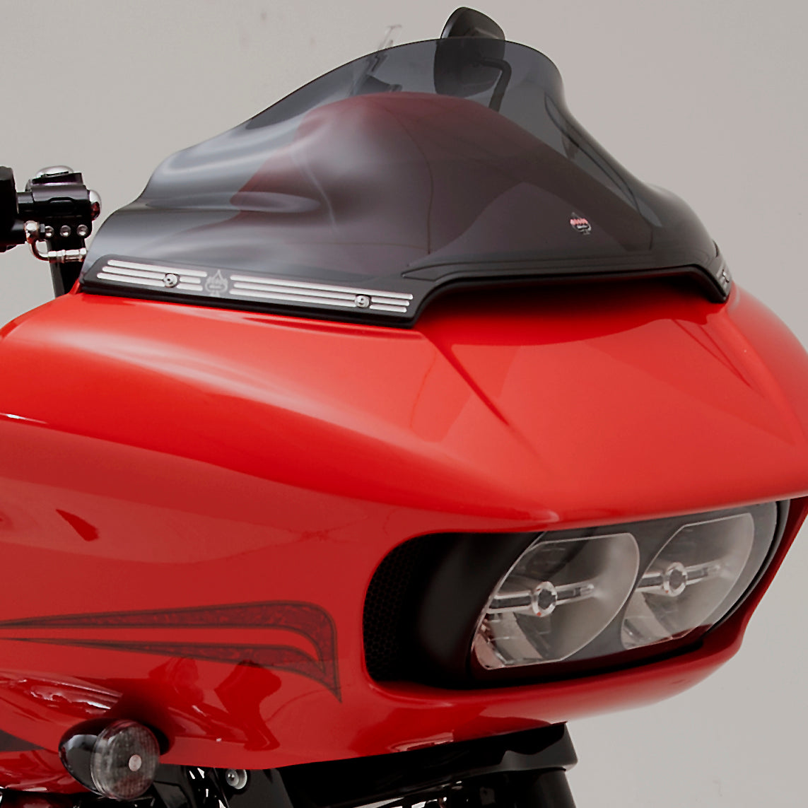 Black Contrast Windshield Trim for 2015-2024 Harley-Davidson Road Glide(Black Contrast)