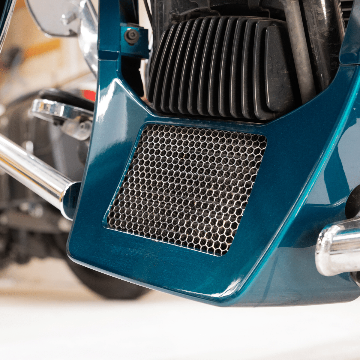 Harley oil cooler online cover