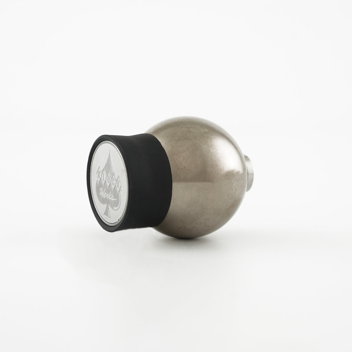 iOwall Magnetic Phone Mount Stainless steel finish(Stainless iOwall™)
