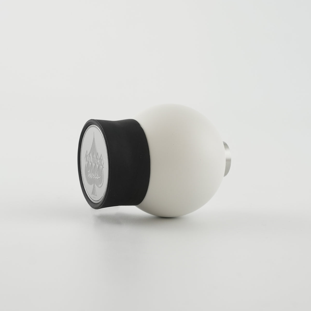 iOwall Magnetic Phone Mount White Satin(White Satin iOwall™)