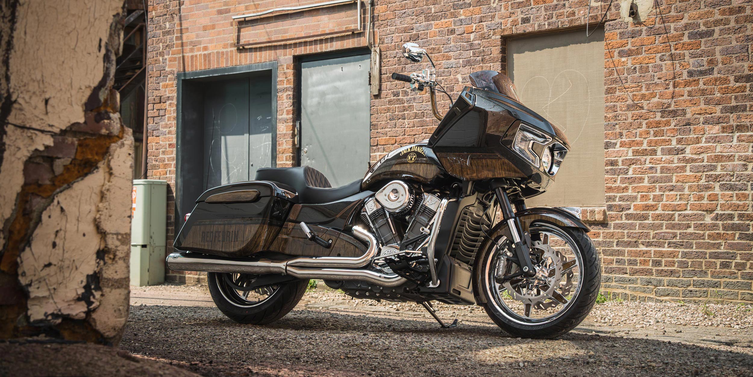 Build Breakdown: Redferrin's Jack Daniel's® Indian® Challenger