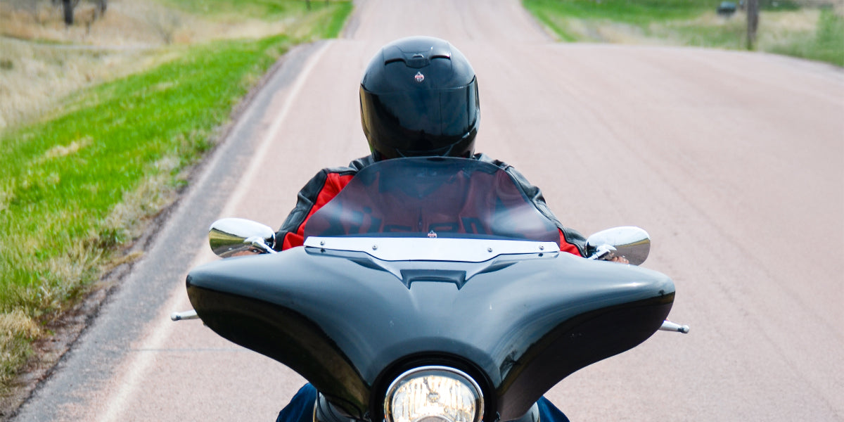 Klock Werks Yamaha motorcycle Flare® Windshield showing airflow control and improved front-end stability.