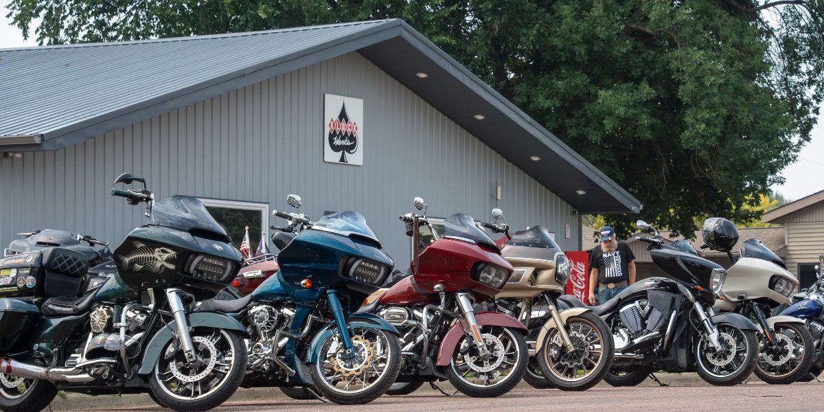 Klock Werks Flare® Windshield Tint and Kolor Options: Finding Your Perfect Style