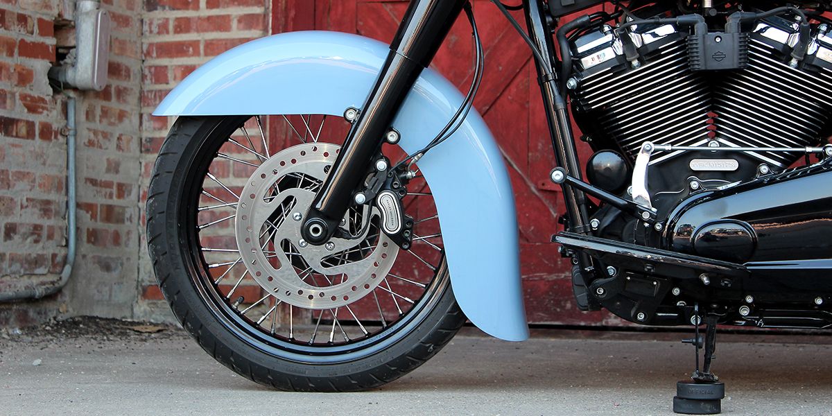 Why Steel Motorcycle Fenders Are Better Than Plastic or Fiberglass