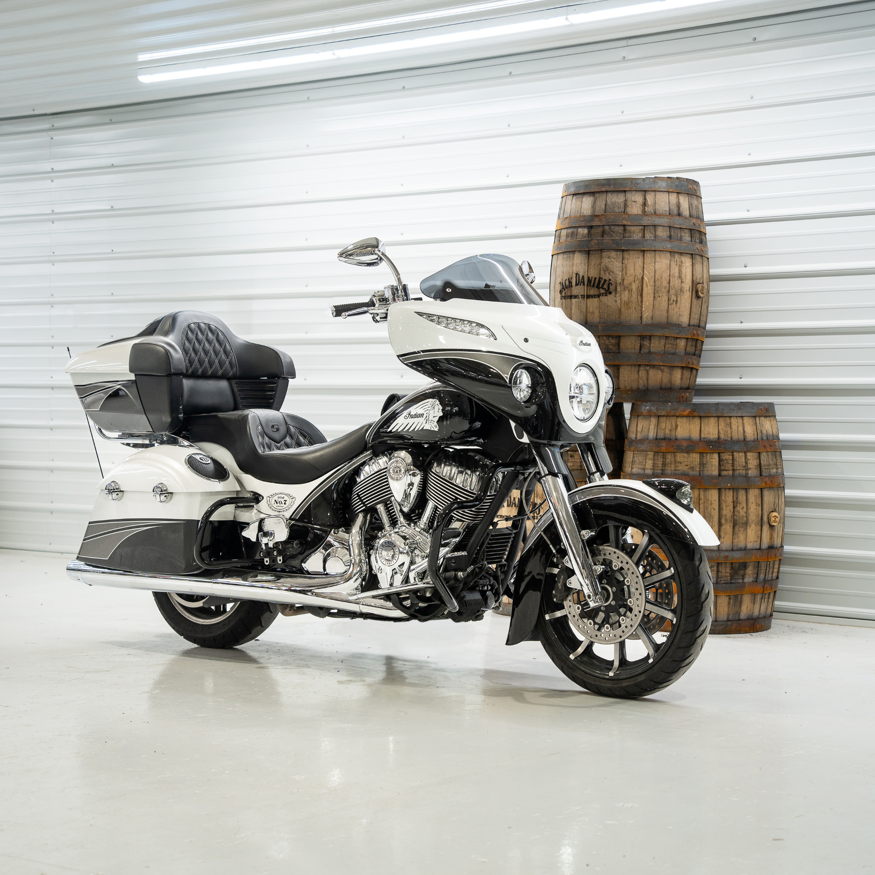 (2017 Jack Daniel's Limited Edition Indian Chieftain)