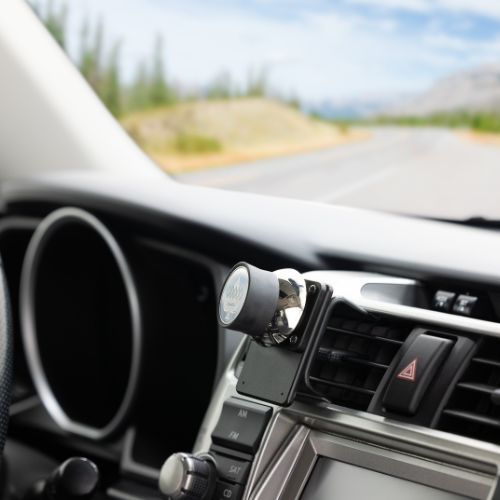 (ProClip Dash Mount with the iOauto's iOsphere and iOcore Installed)